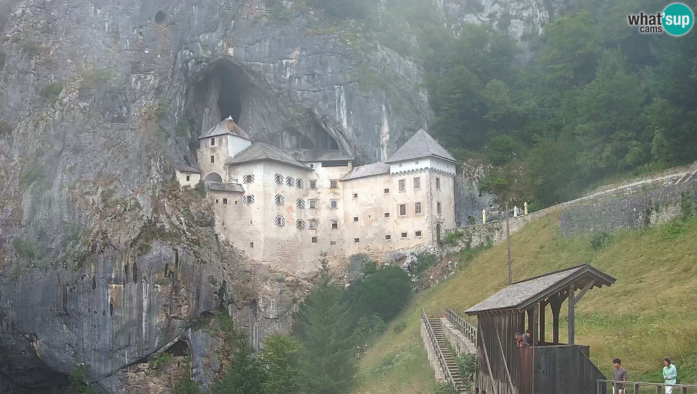 Live Webcam Höhlenburg Predjama – Postojna – Slowenien