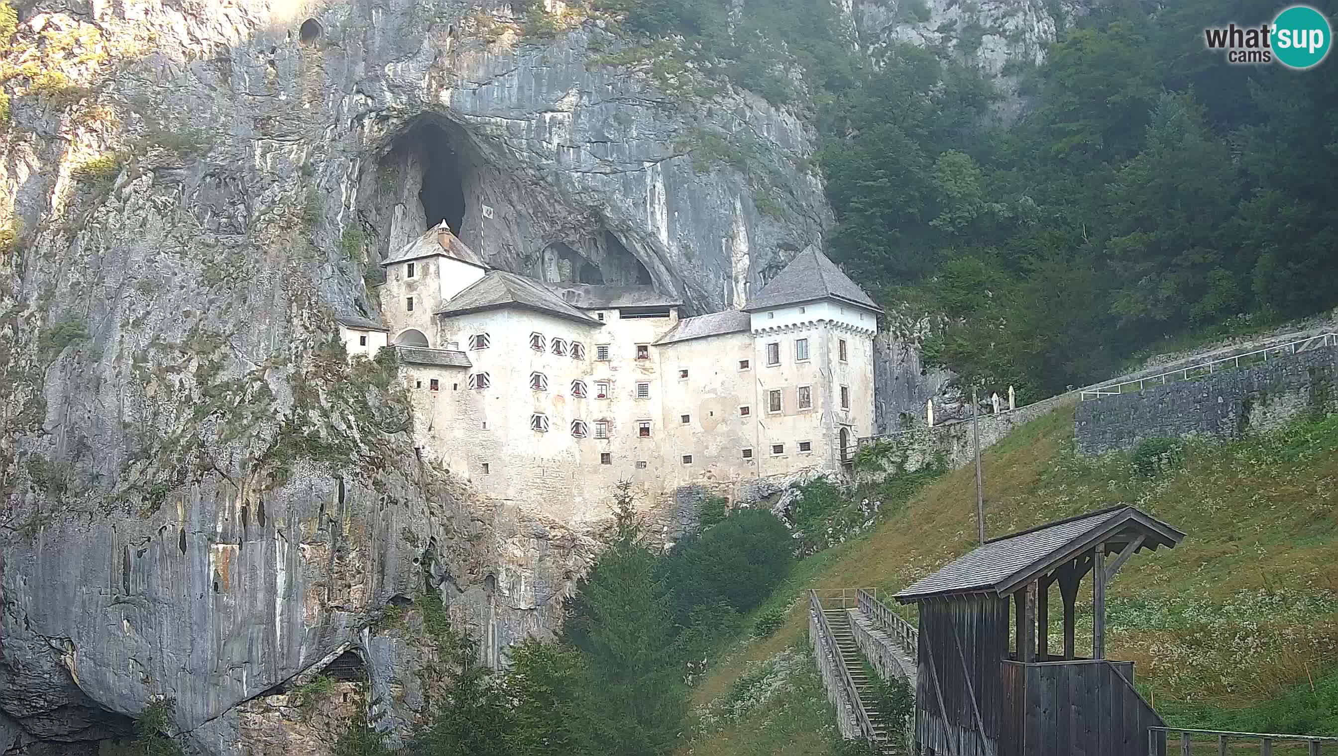 Live Webcam Predjamski grad – Predjama Castle – Postojna – Slovenia