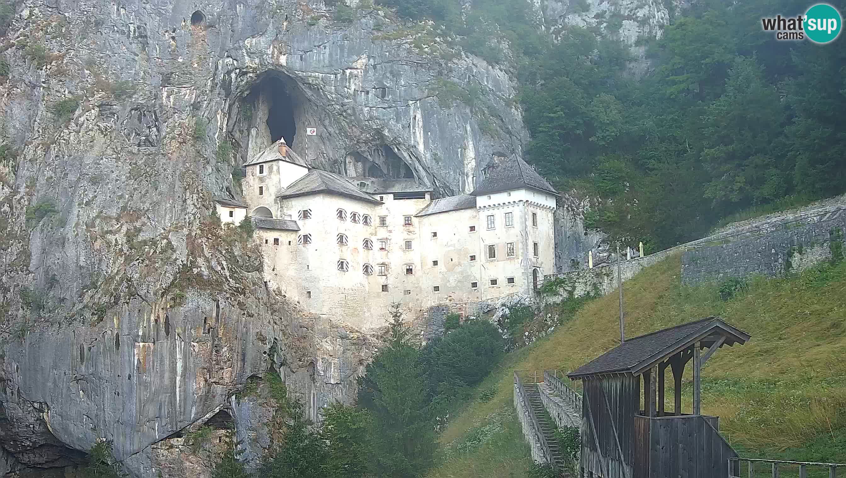 Live Webcam Castello di Predjama – Postumia – Slovenia