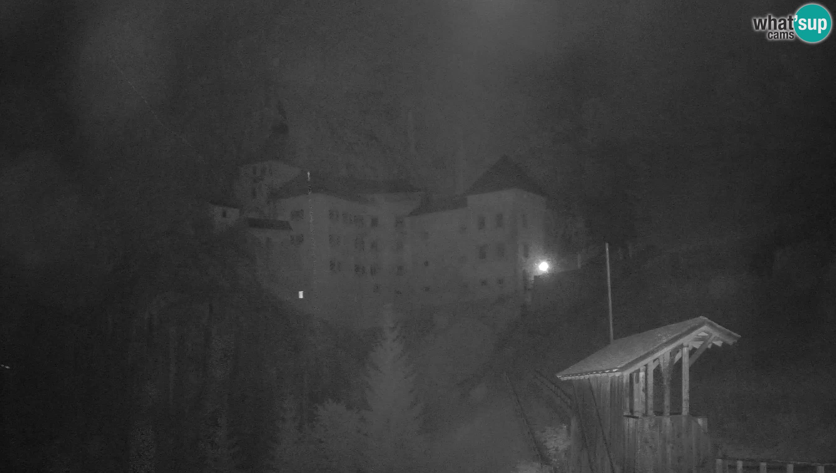 Live Webcam Grad Predjama – Château de Predjama – Postojna – Slovénie