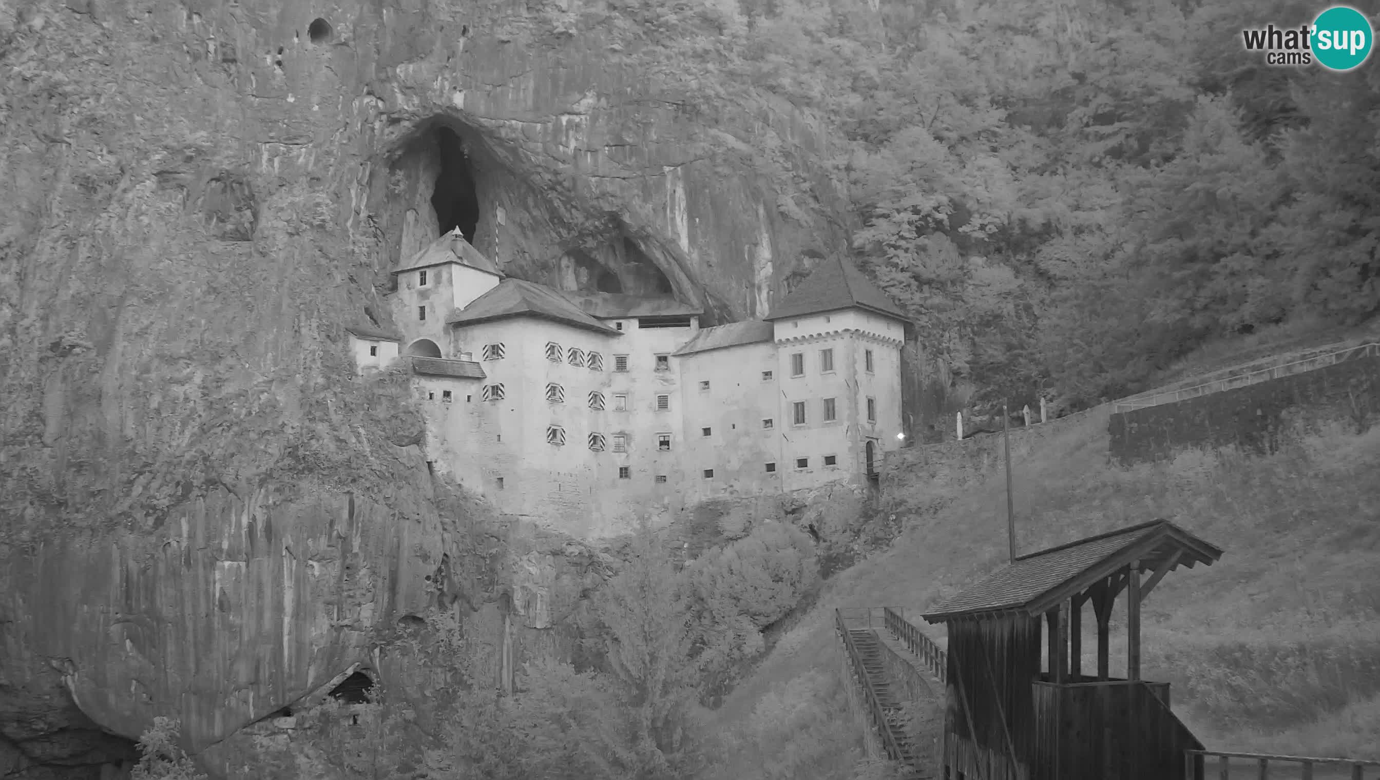 Live Webcam Predjamski grad – Predjama Castle – Postojna – Slovenia