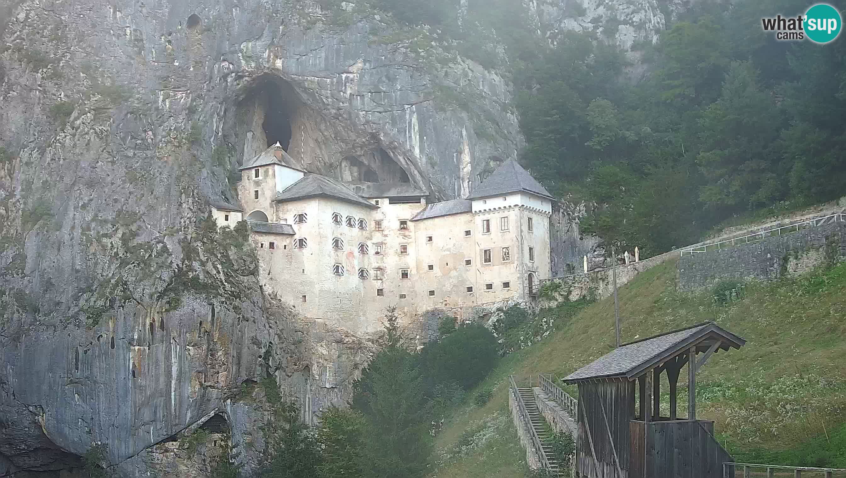 Web kamera Predjamski dvorac – Postojna – Slovenija