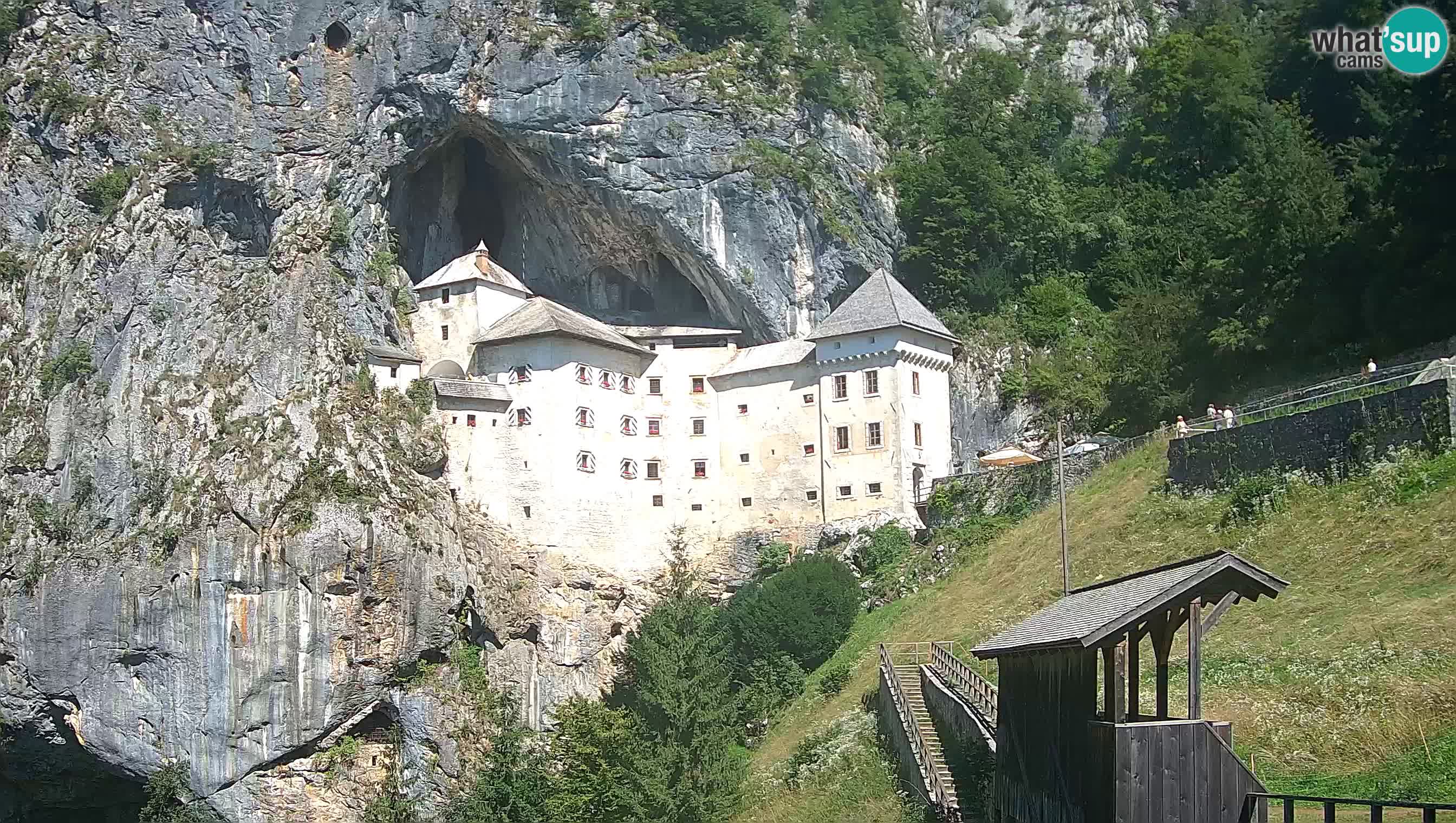 Live Webcam Grad Predjama – Château de Predjama – Postojna – Slovénie