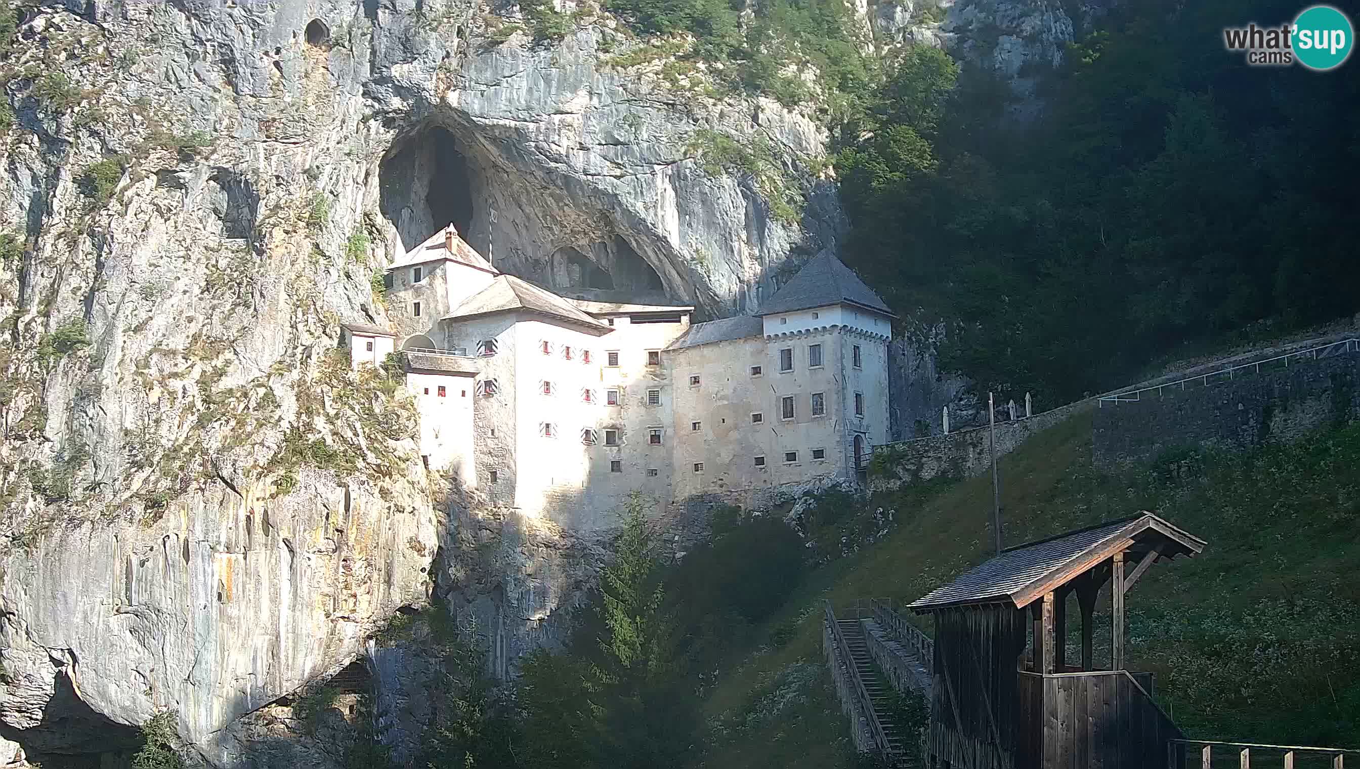 Live Webcam Grad Predjama – Château de Predjama – Postojna – Slovénie