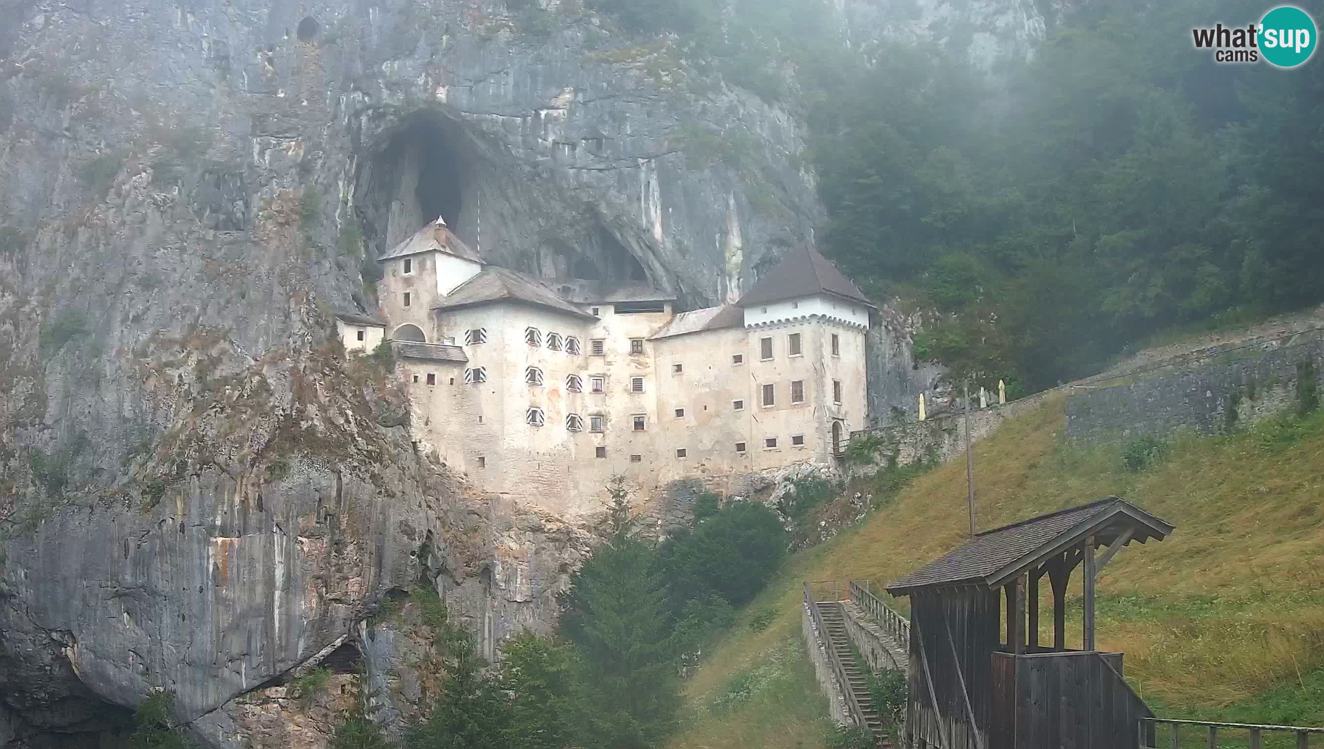 Web kamera Predjamski dvorac – Postojna – Slovenija