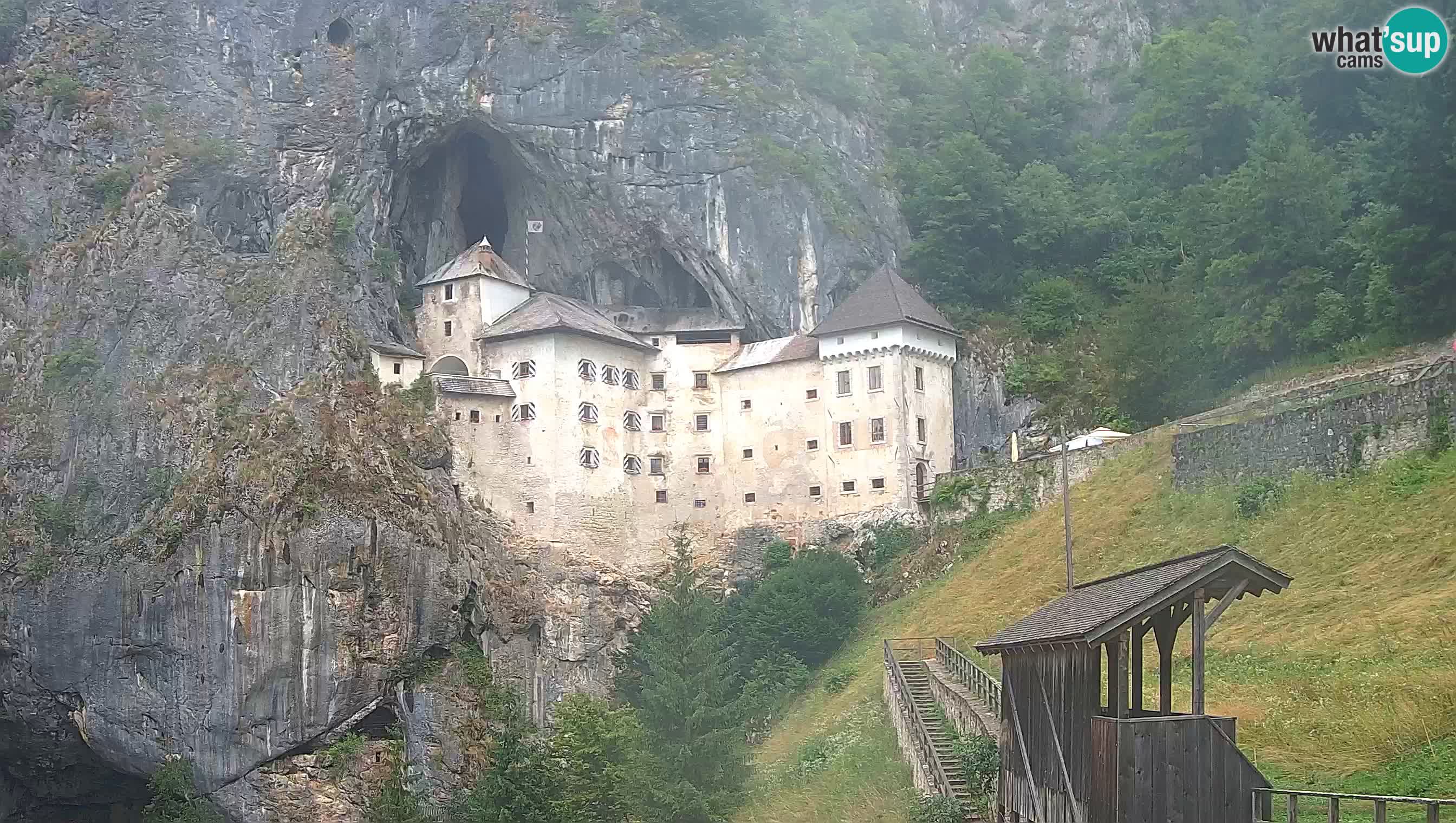 Live Webcam Predjamski grad – Predjama Castle – Postojna – Slovenia