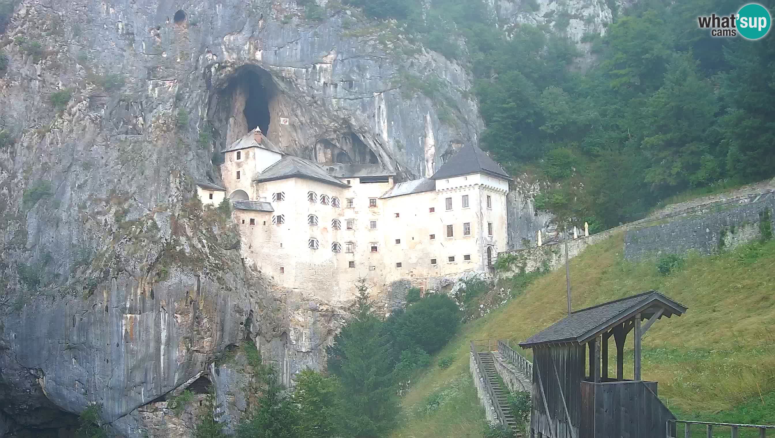 Live Webcam Castello di Predjama – Postumia – Slovenia