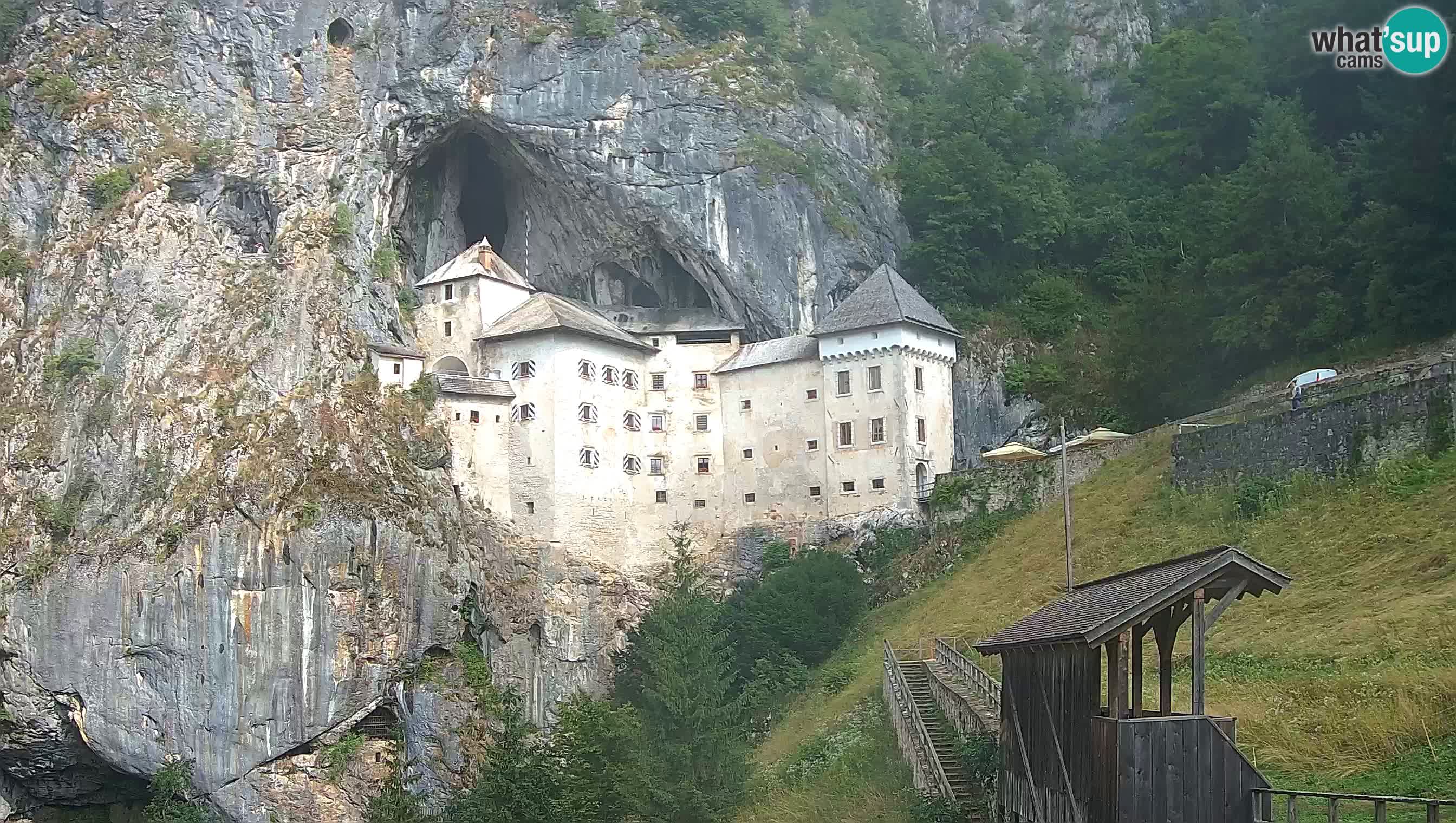 Live Webcam Höhlenburg Predjama – Postojna – Slowenien