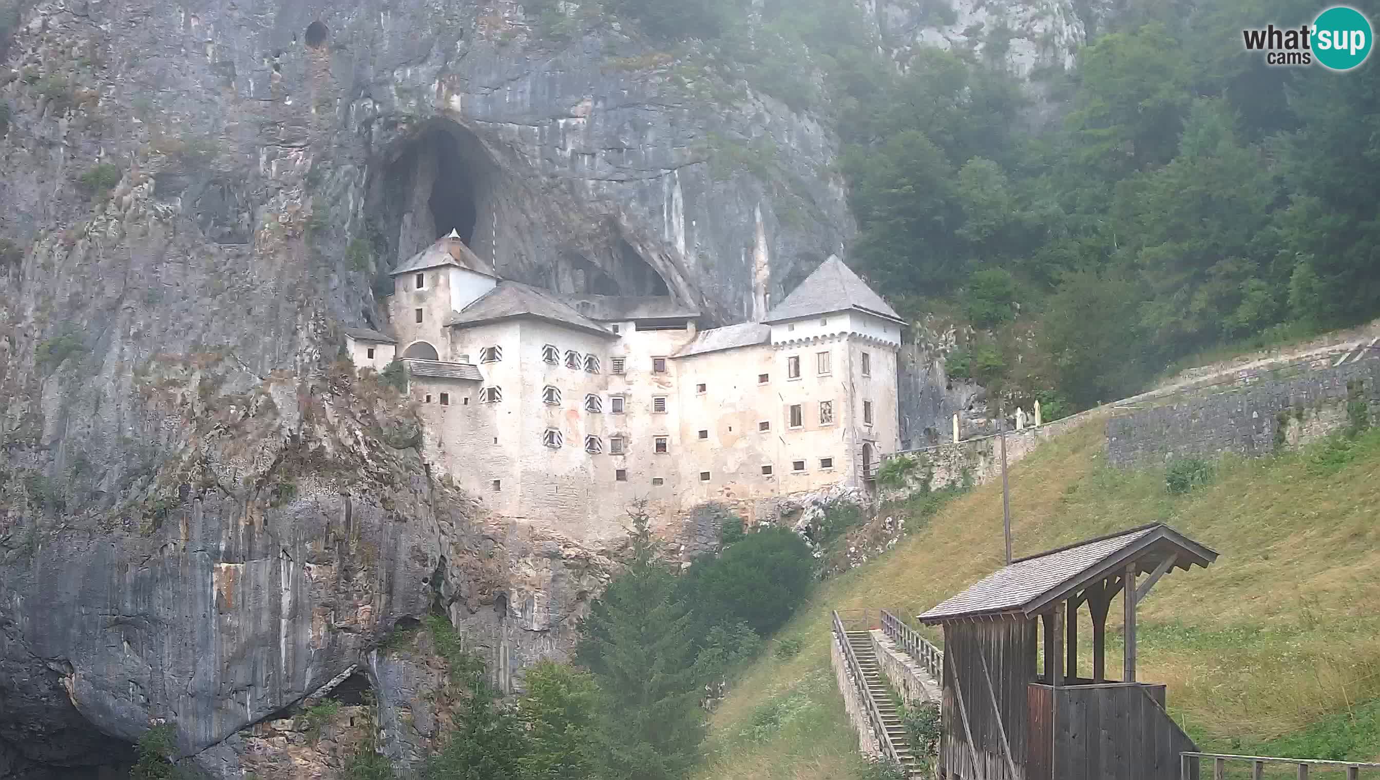 Live Webcam Höhlenburg Predjama – Postojna – Slowenien