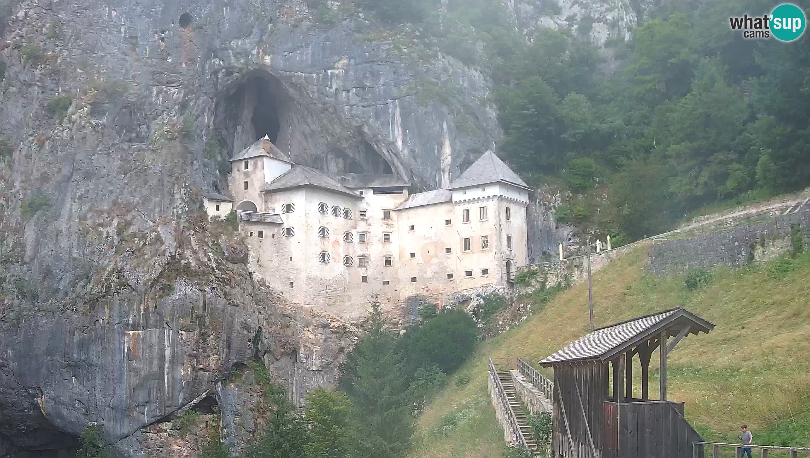 Live Webcam Grad Predjama – Château de Predjama – Postojna – Slovénie