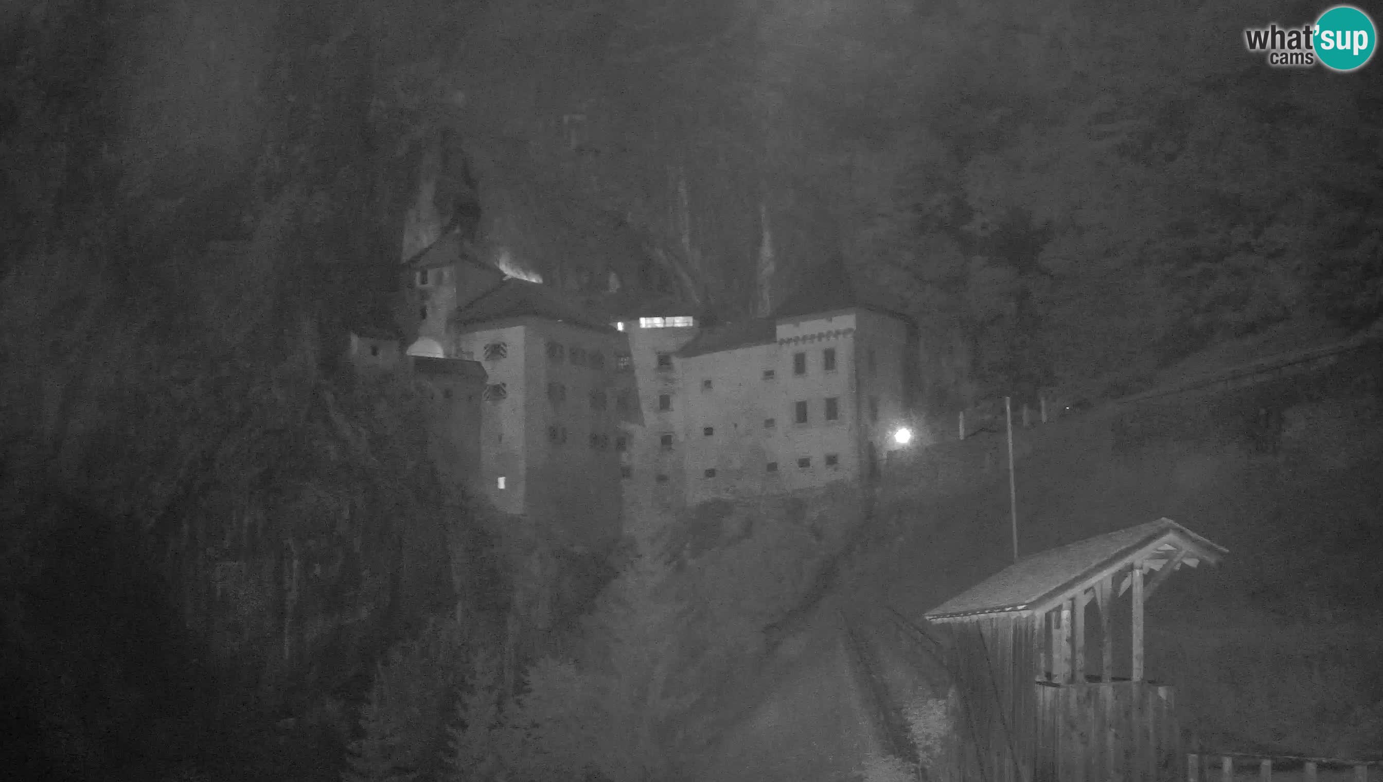 Live Webcam Höhlenburg Predjama – Postojna – Slowenien