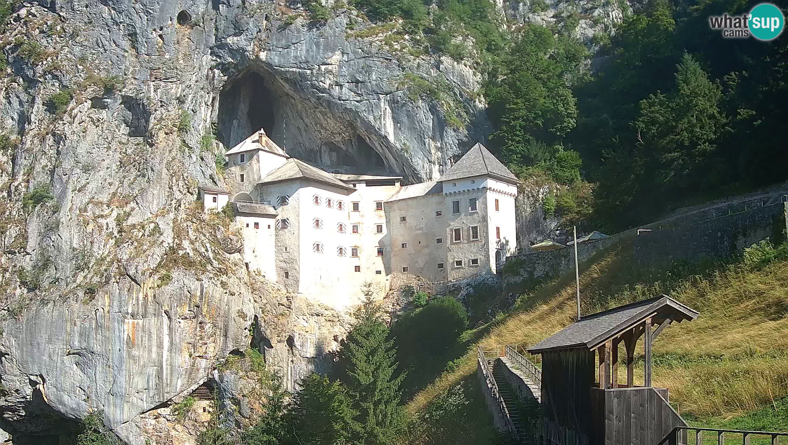Live Webcam Grad Predjama – Château de Predjama – Postojna – Slovénie