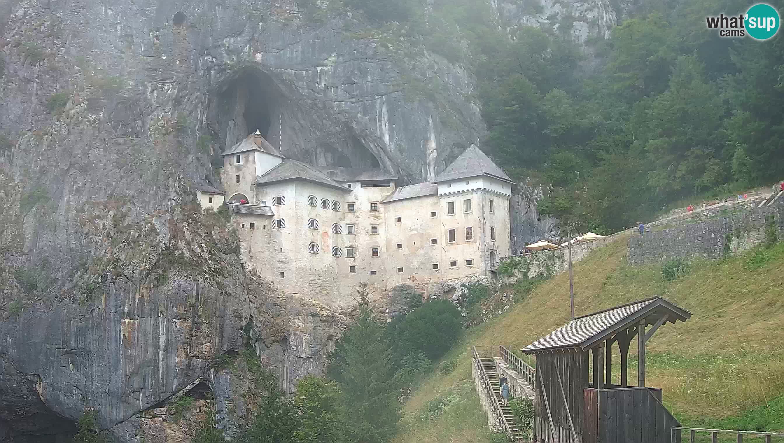 Live Webcam Höhlenburg Predjama – Postojna – Slowenien