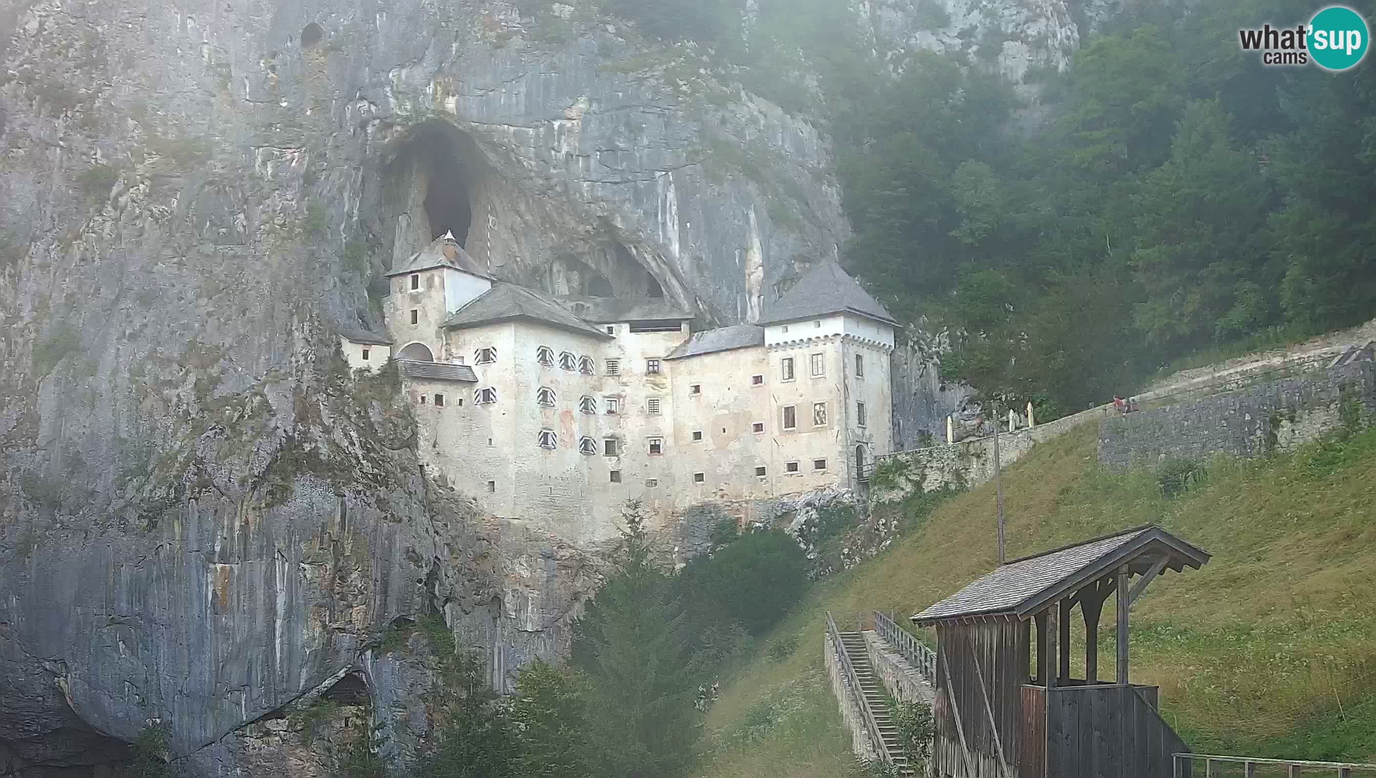 Web kamera Predjamski dvorac – Postojna – Slovenija
