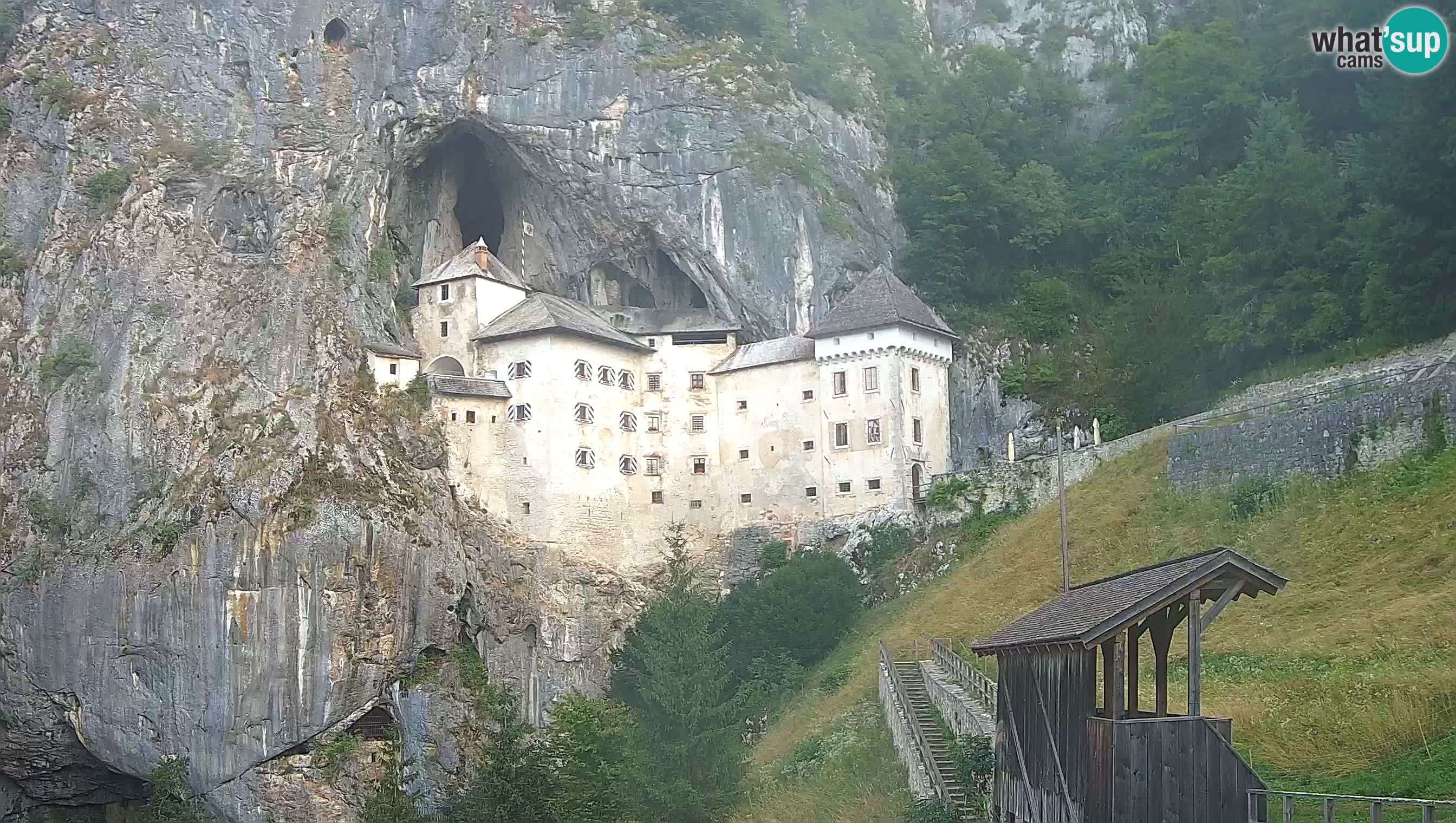 Live Webcam Höhlenburg Predjama – Postojna – Slowenien