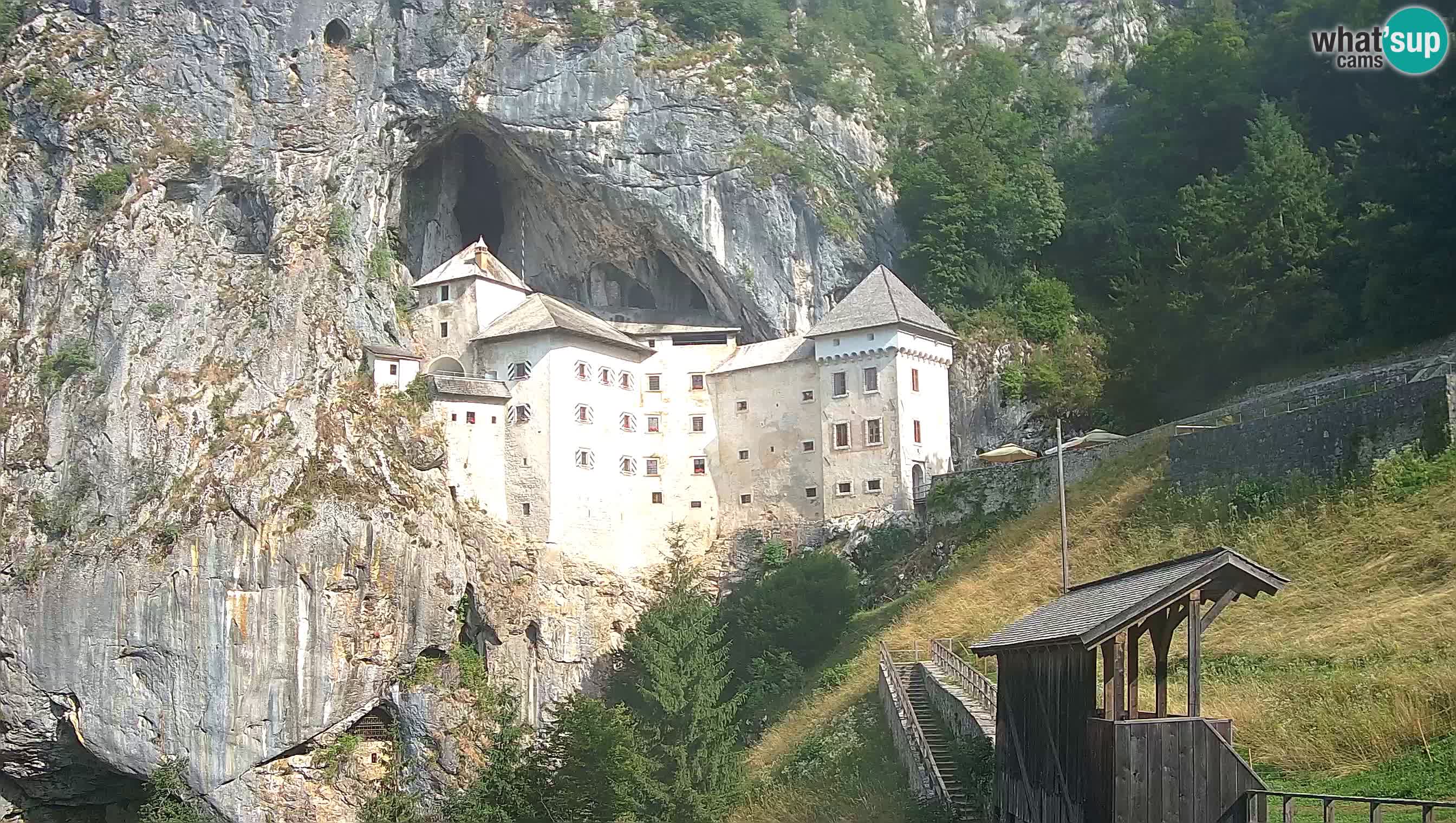 Live Webcam Höhlenburg Predjama – Postojna – Slowenien