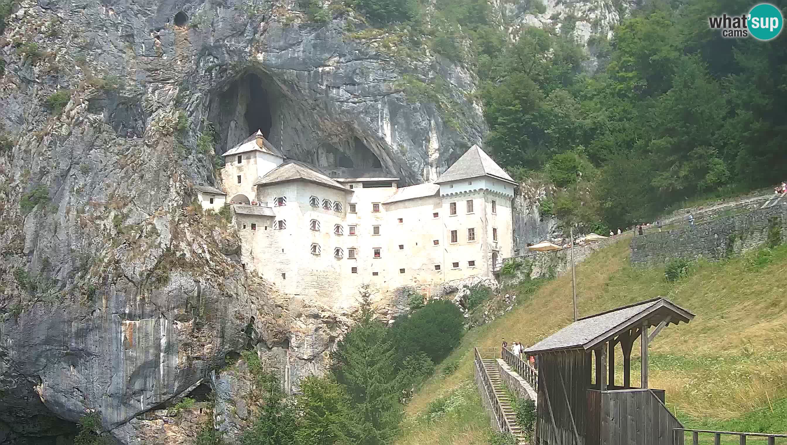 Live Webcam Grad Predjama – Château de Predjama – Postojna – Slovénie