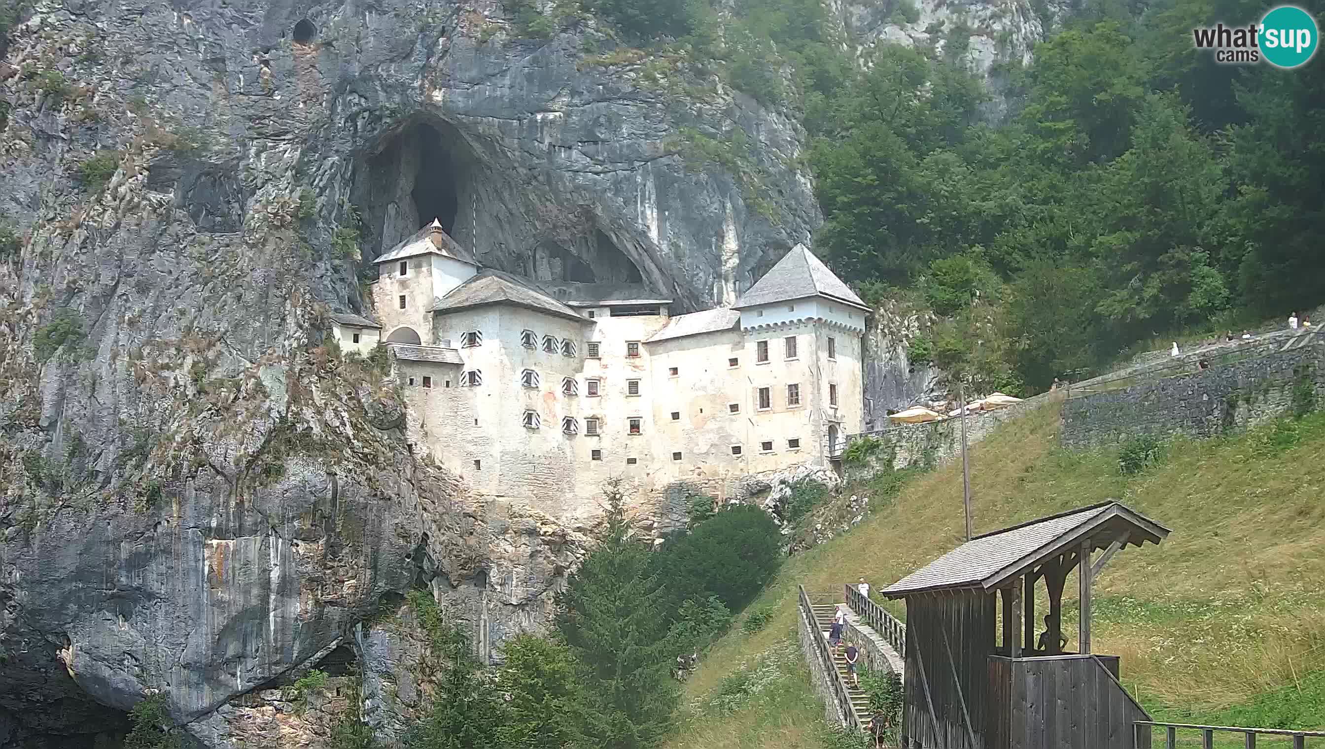 Live Webcam Grad Predjama – Château de Predjama – Postojna – Slovénie