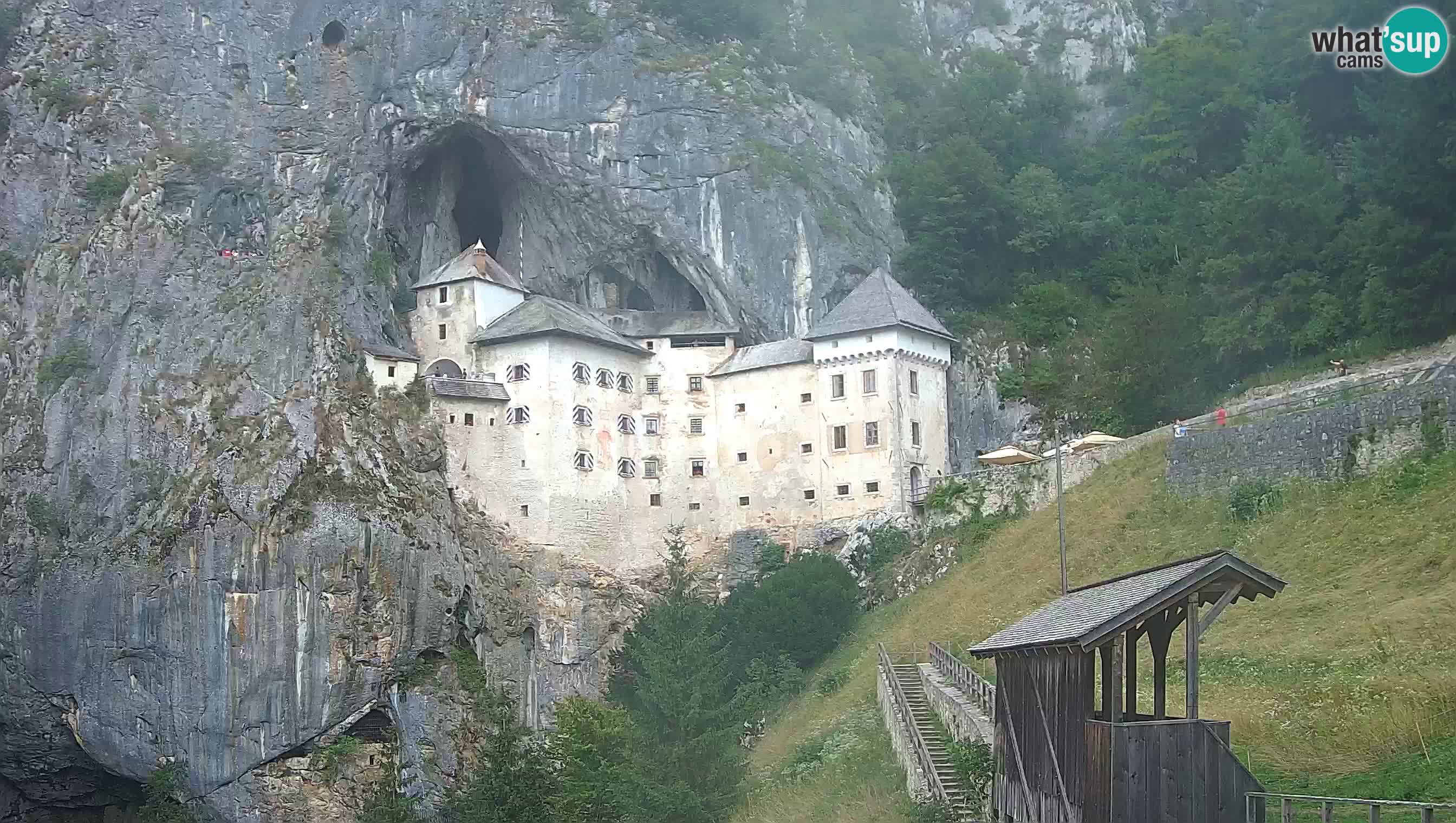 Live Webcam Höhlenburg Predjama – Postojna – Slowenien