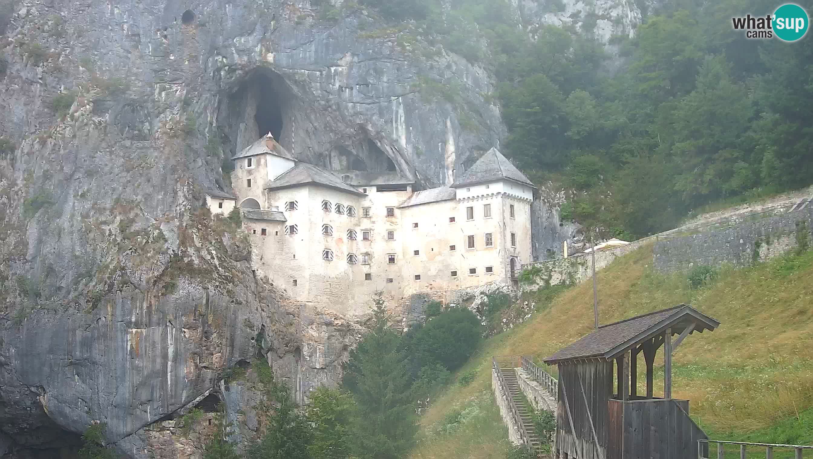 Web kamera Predjamski dvorac – Postojna – Slovenija
