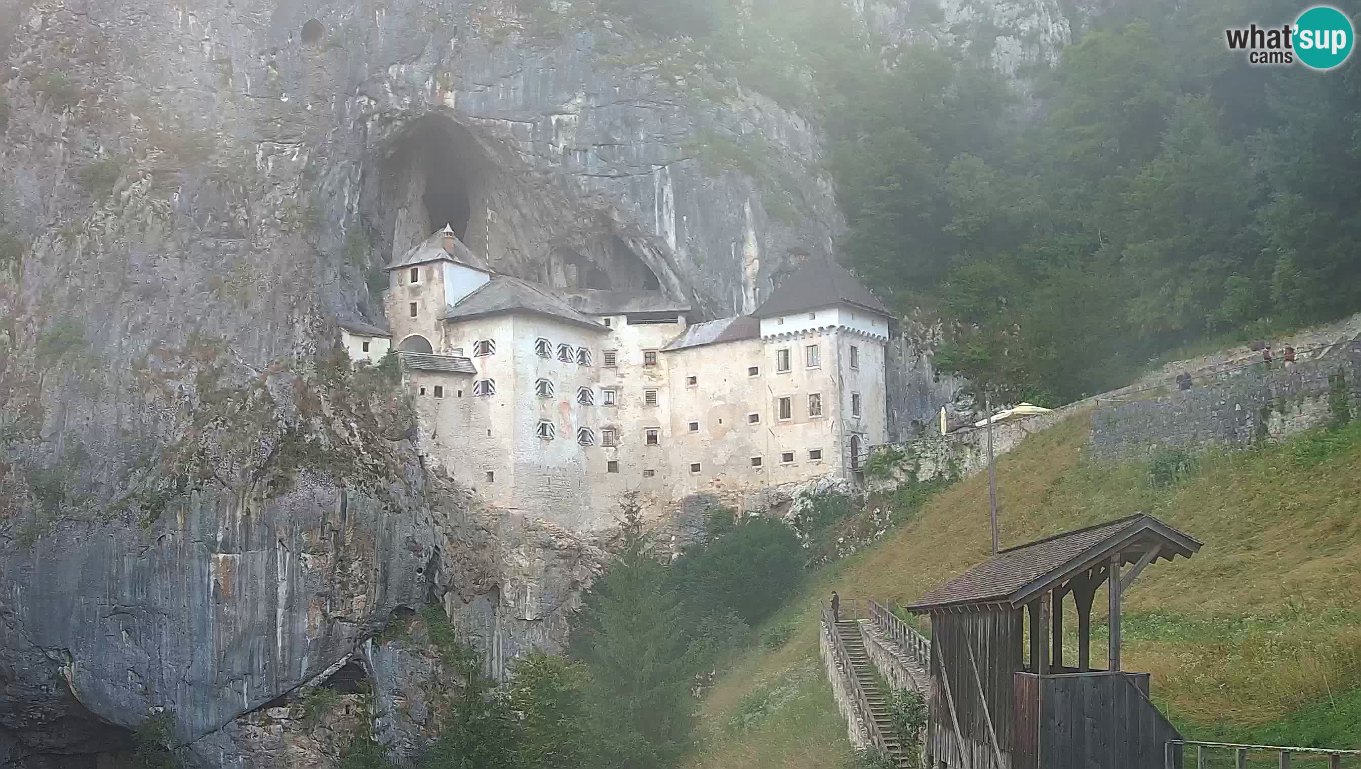 Live Webcam Grad Predjama – Château de Predjama – Postojna – Slovénie