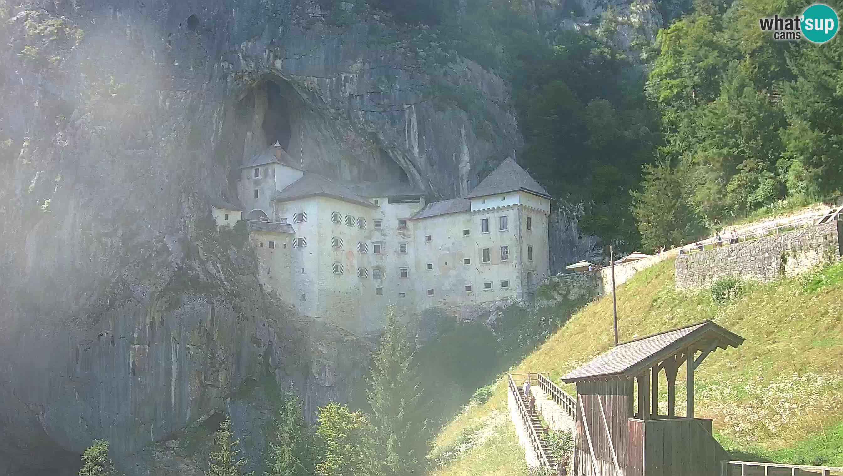 Camera en vivo Castillo de Predjama – Postojna – Eslovenia