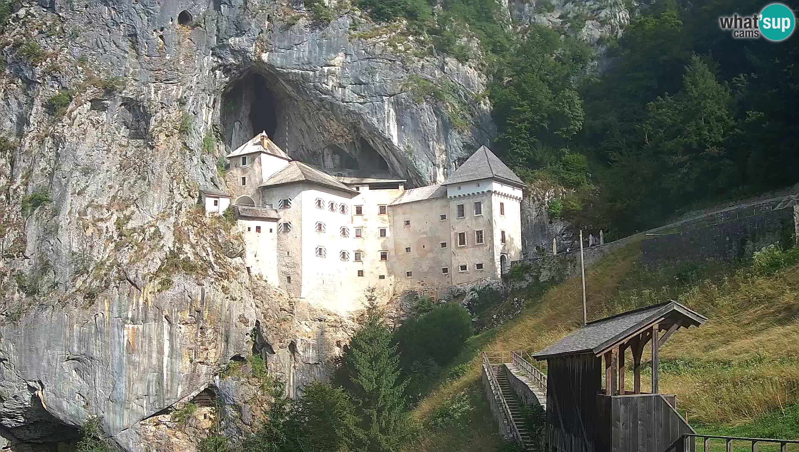 Web kamera Predjamski dvorac – Postojna – Slovenija