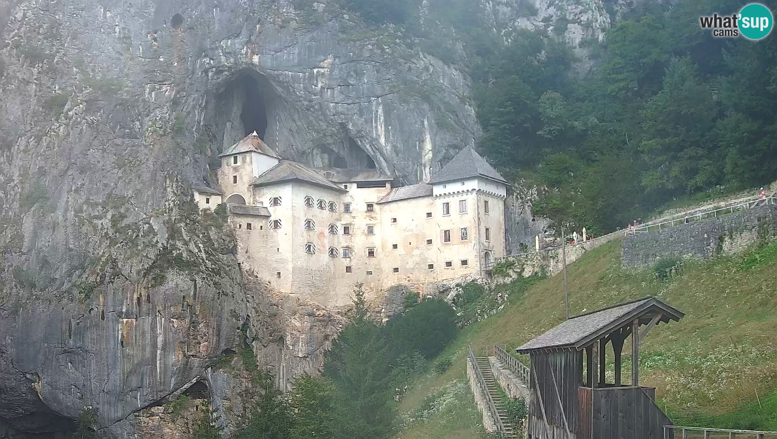 Web kamera Predjamski dvorac – Postojna – Slovenija