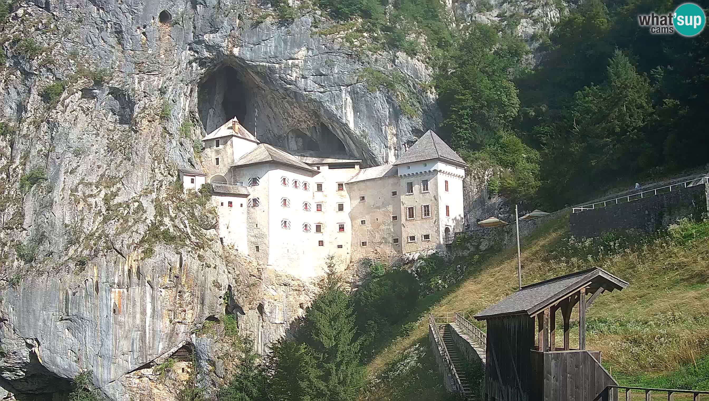 Live Webcam Grad Predjama – Château de Predjama – Postojna – Slovénie