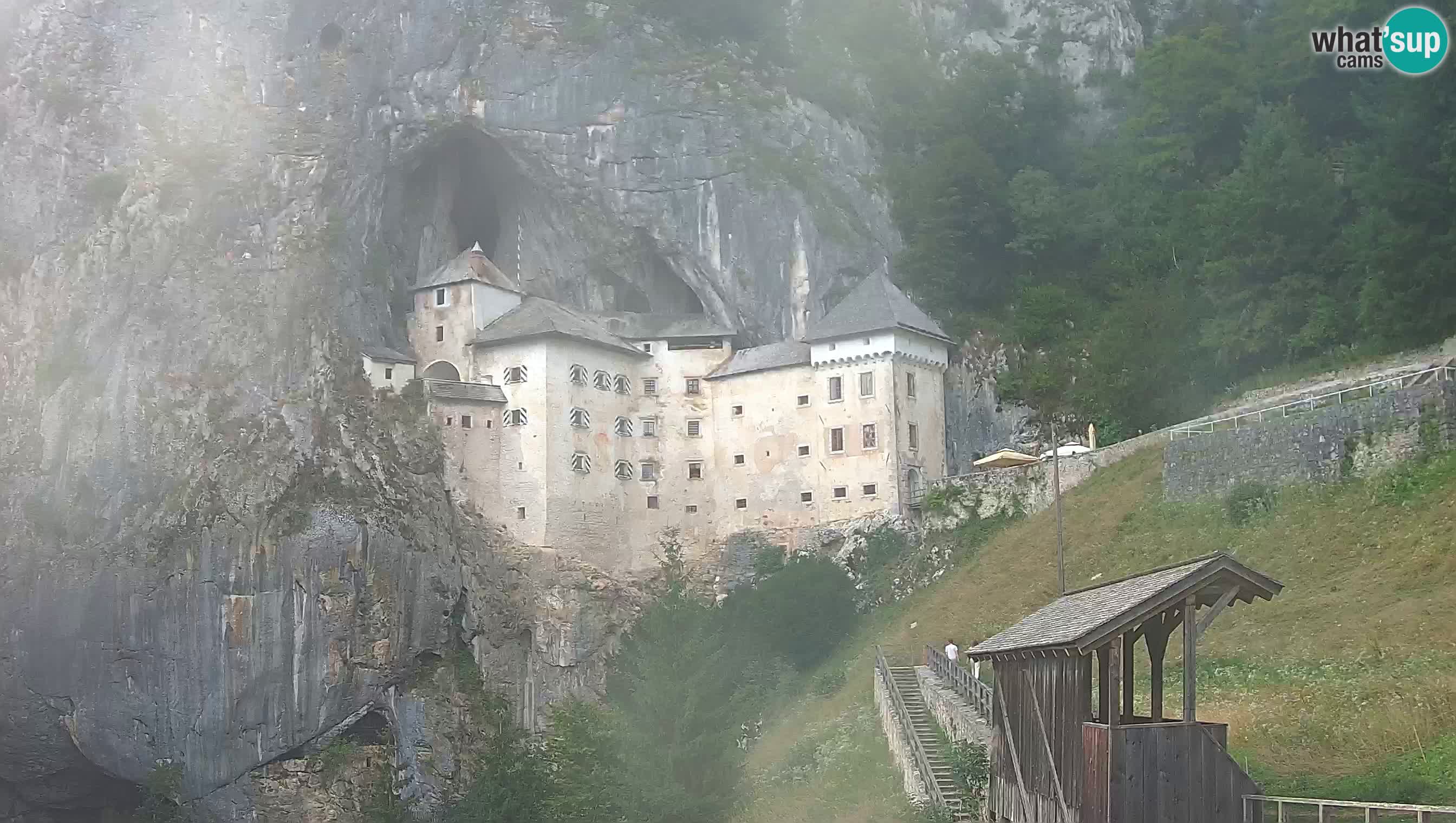 Live Webcam Höhlenburg Predjama – Postojna – Slowenien