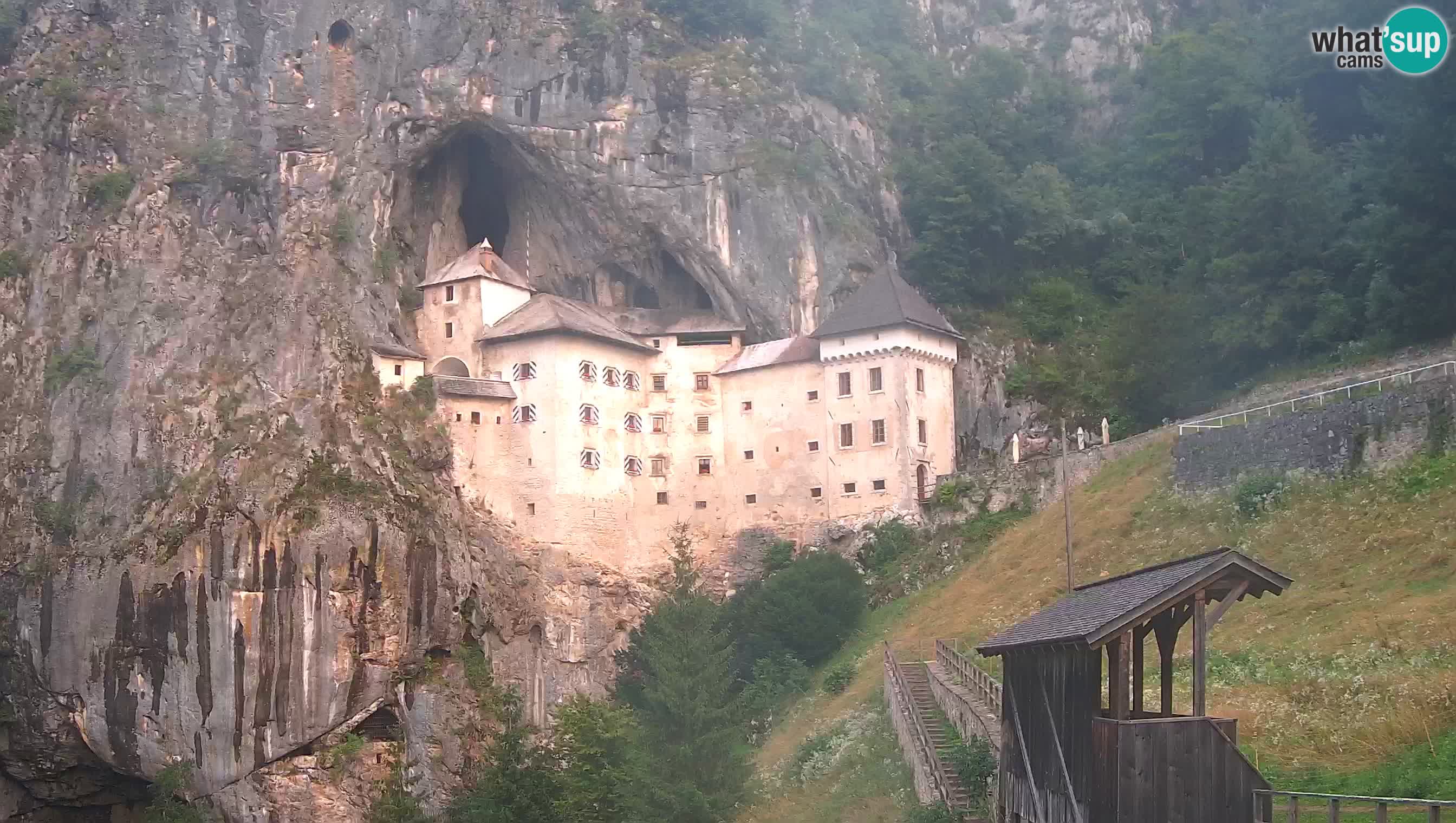 Live Webcam Castello di Predjama – Postumia – Slovenia
