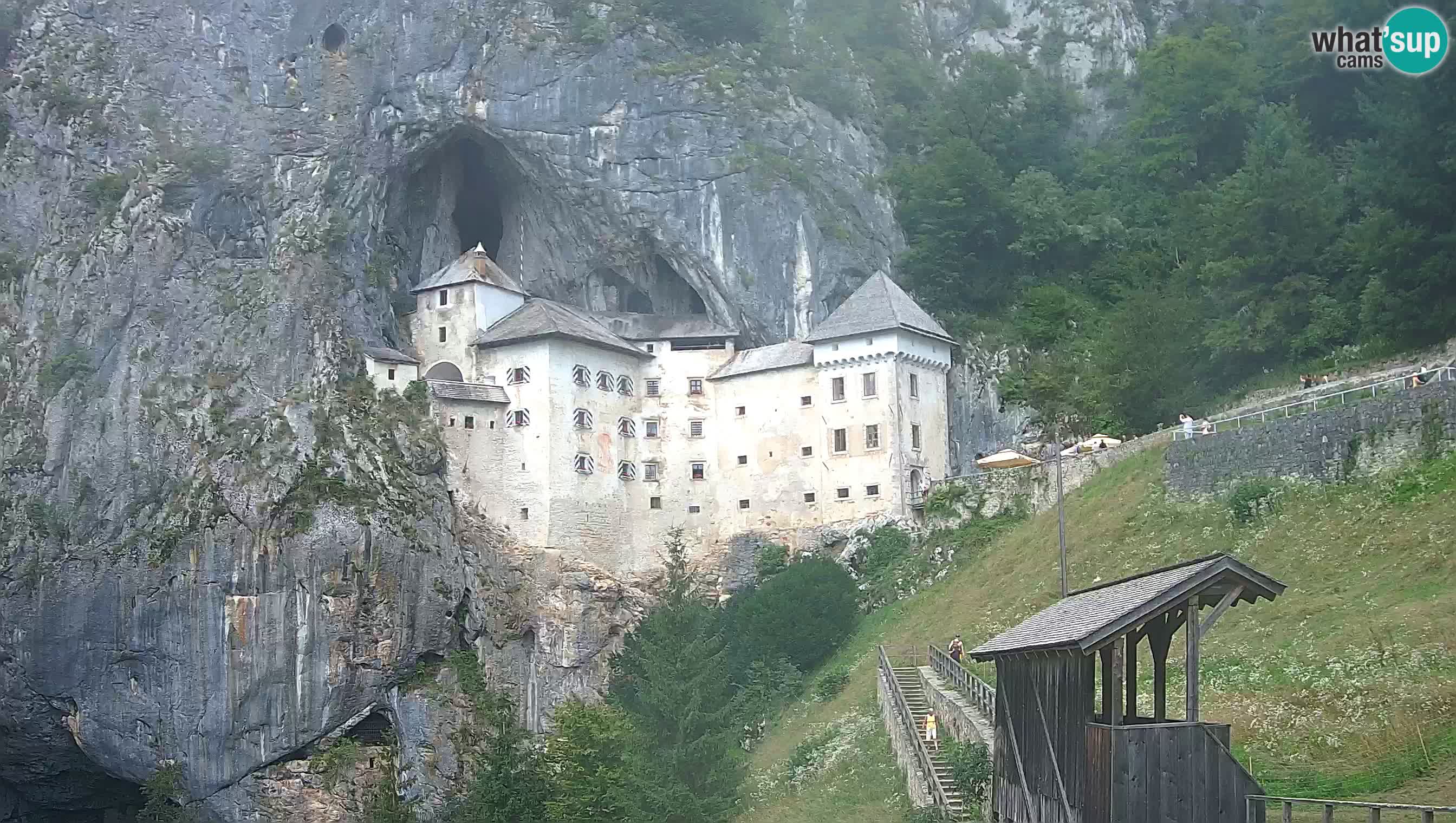 Live Webcam Höhlenburg Predjama – Postojna – Slowenien