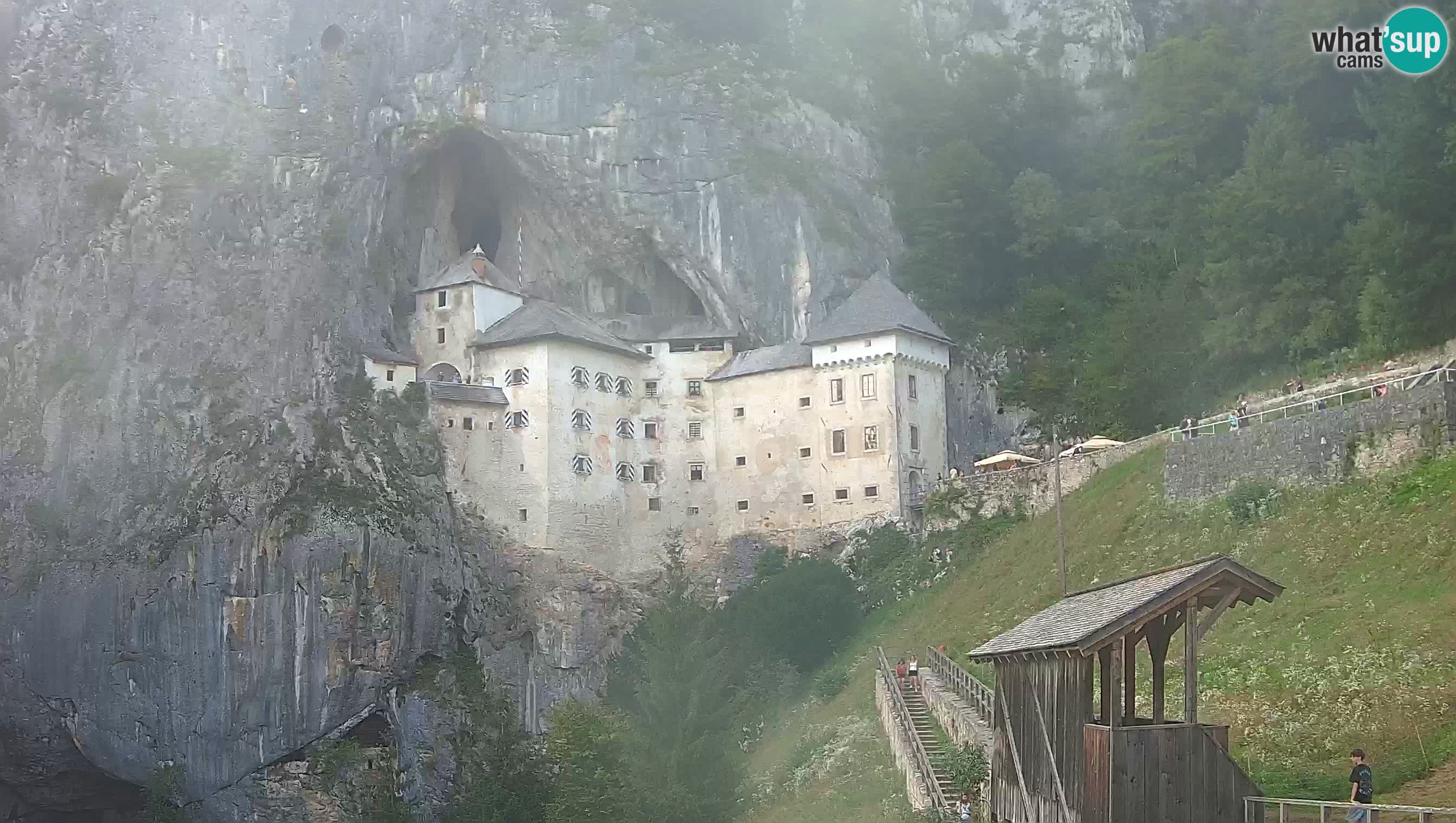 Live Webcam Höhlenburg Predjama – Postojna – Slowenien