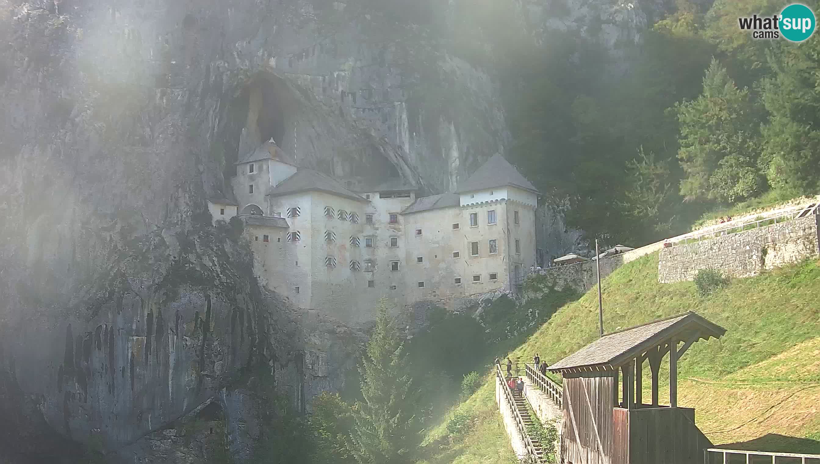 Live Webcam Predjamski grad – Predjama Castle – Postojna – Slovenia