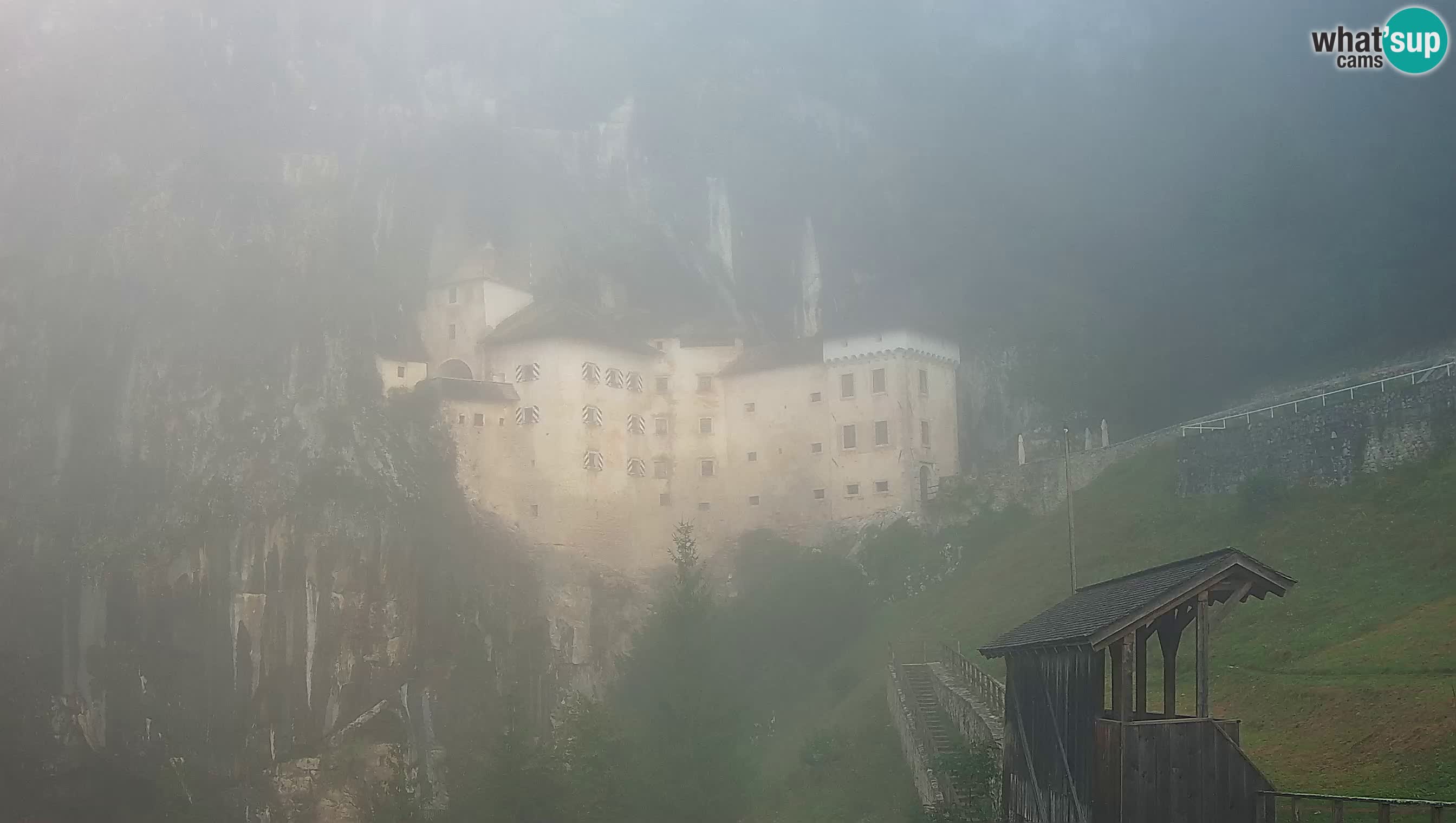 Live Webcam Höhlenburg Predjama – Postojna – Slowenien