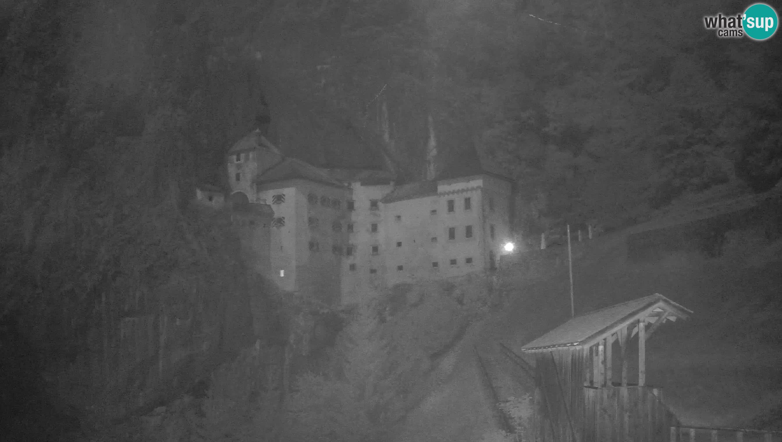 Live Webcam Höhlenburg Predjama – Postojna – Slowenien