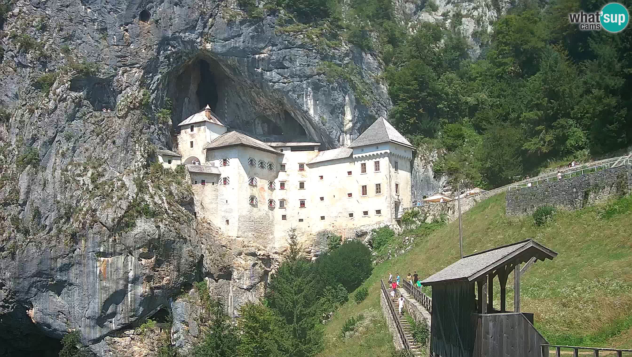 Live Webcam Höhlenburg Predjama – Postojna – Slowenien