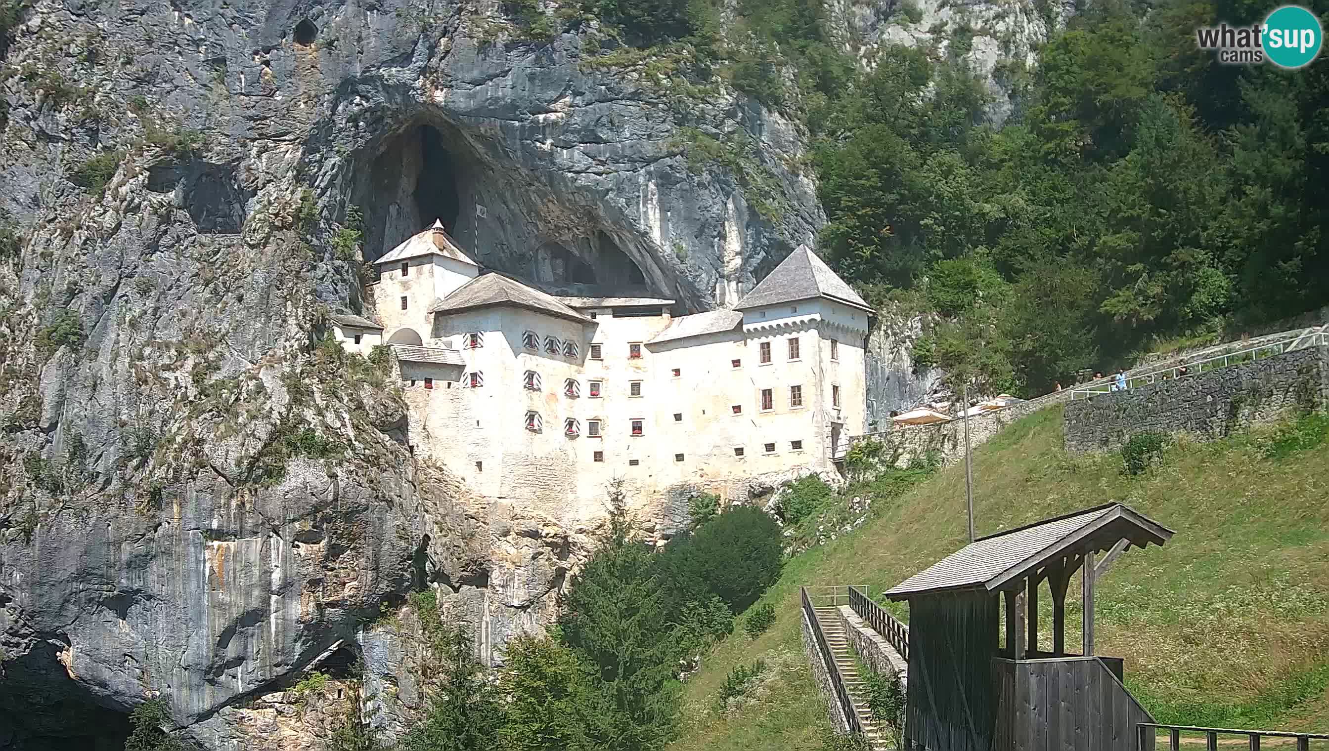 Live Webcam Grad Predjama – Château de Predjama – Postojna – Slovénie