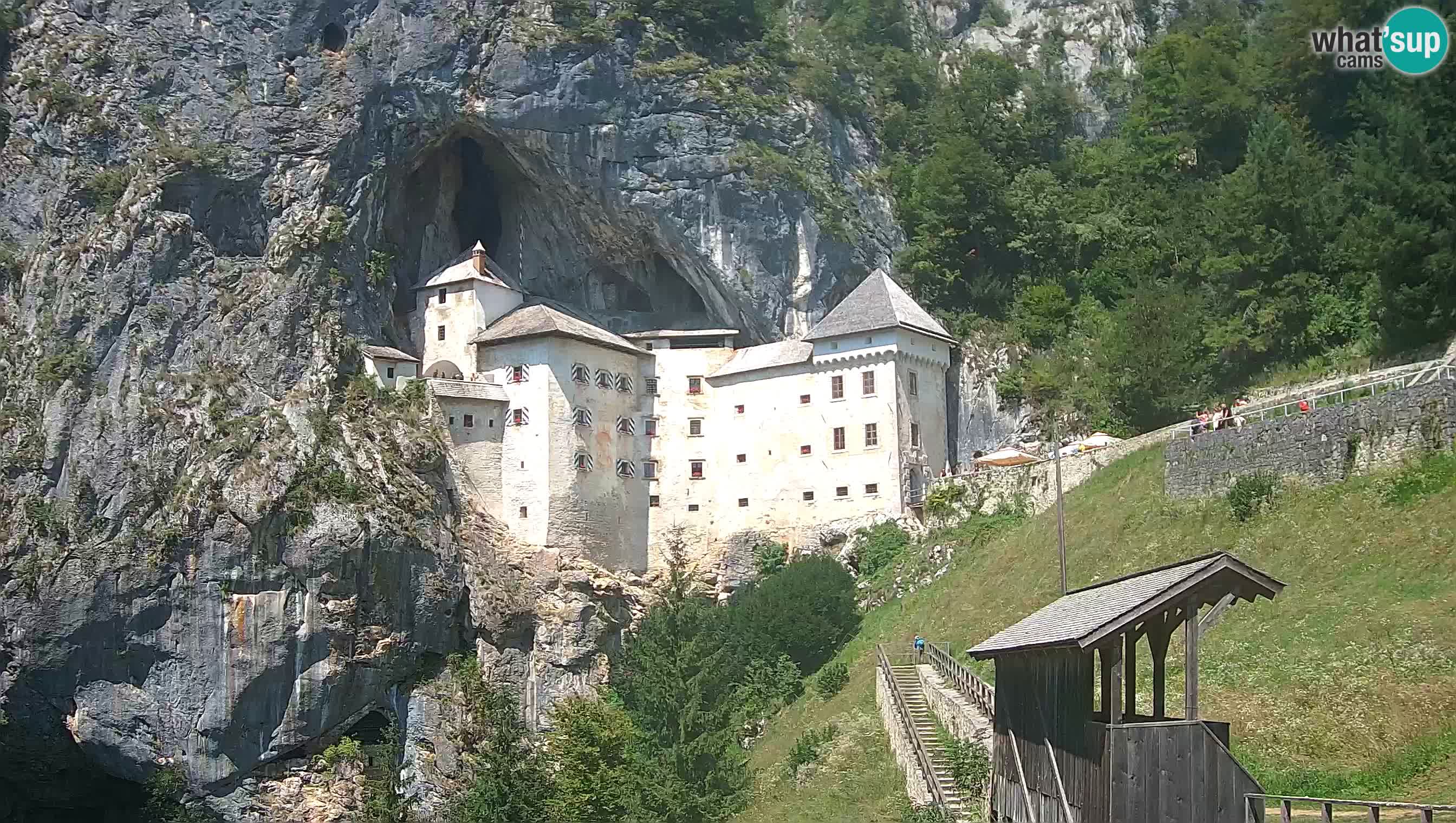 Live Webcam Grad Predjama – Château de Predjama – Postojna – Slovénie