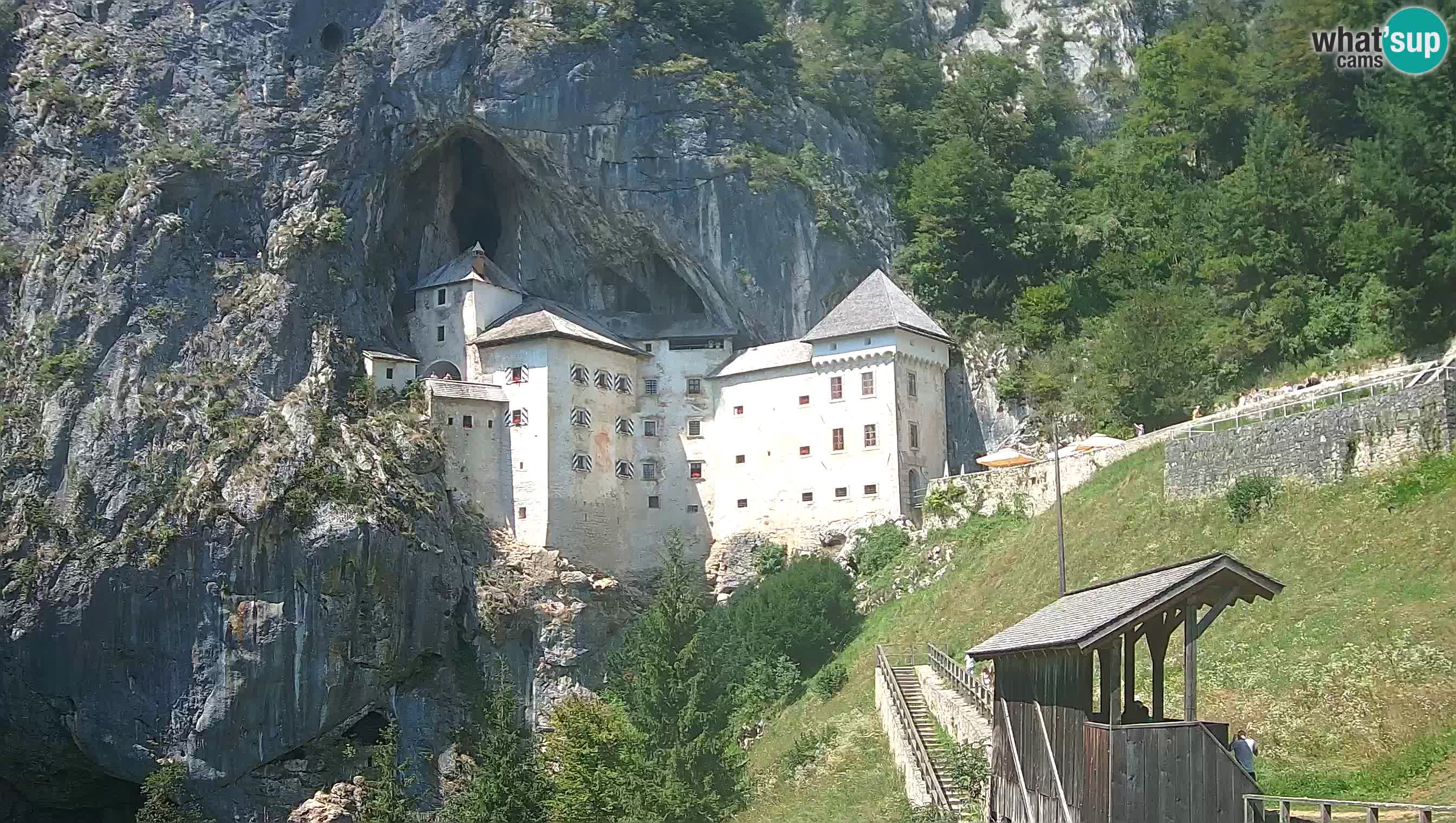 Live Webcam Grad Predjama – Château de Predjama – Postojna – Slovénie