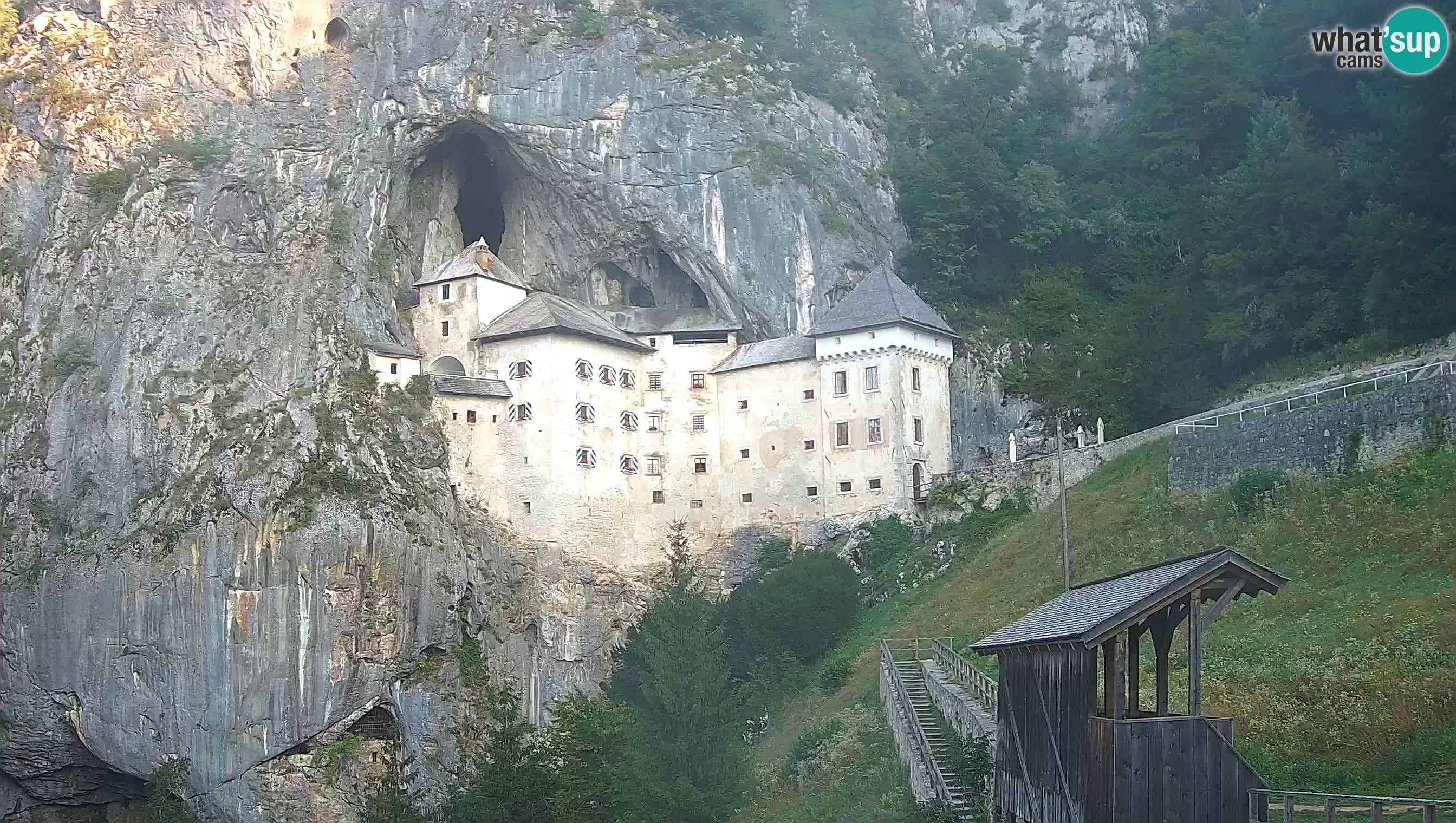 Live Webcam Höhlenburg Predjama – Postojna – Slowenien