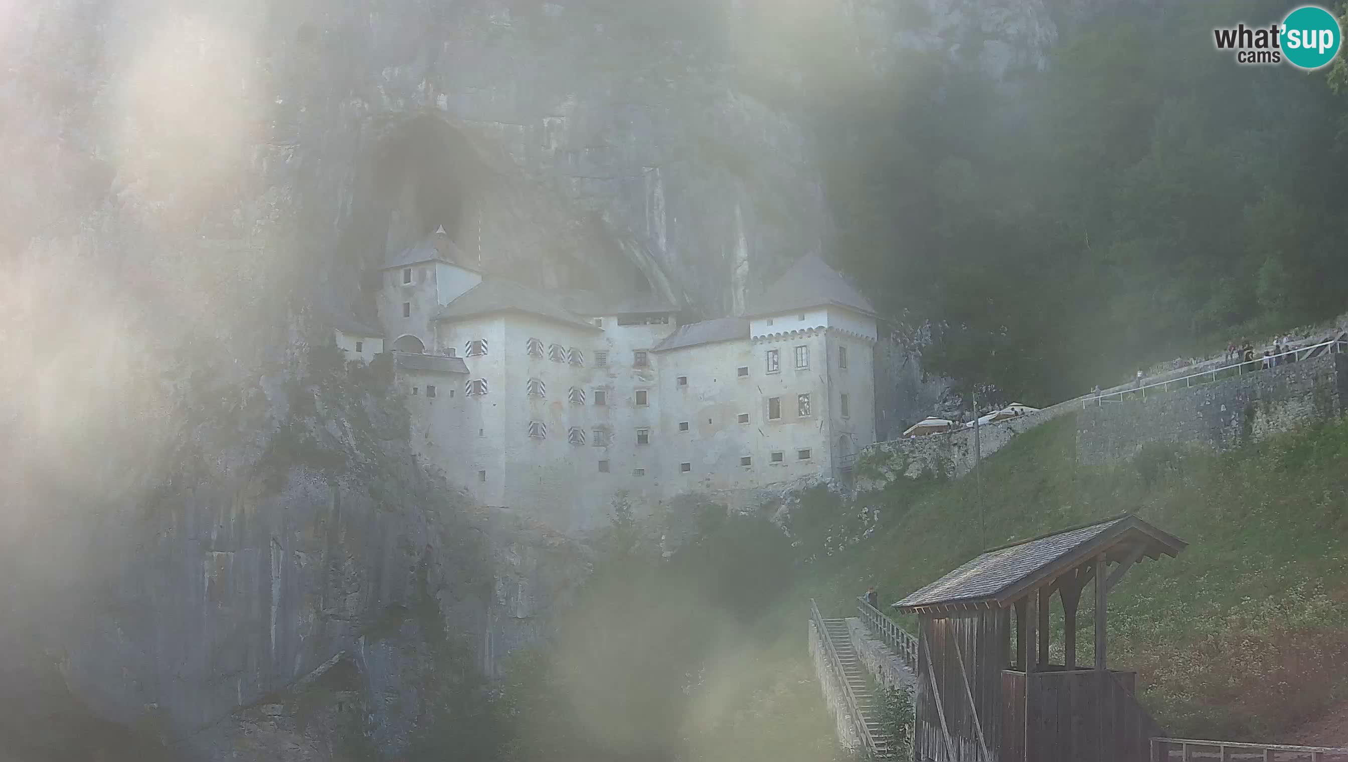 Live Webcam Grad Predjama – Château de Predjama – Postojna – Slovénie