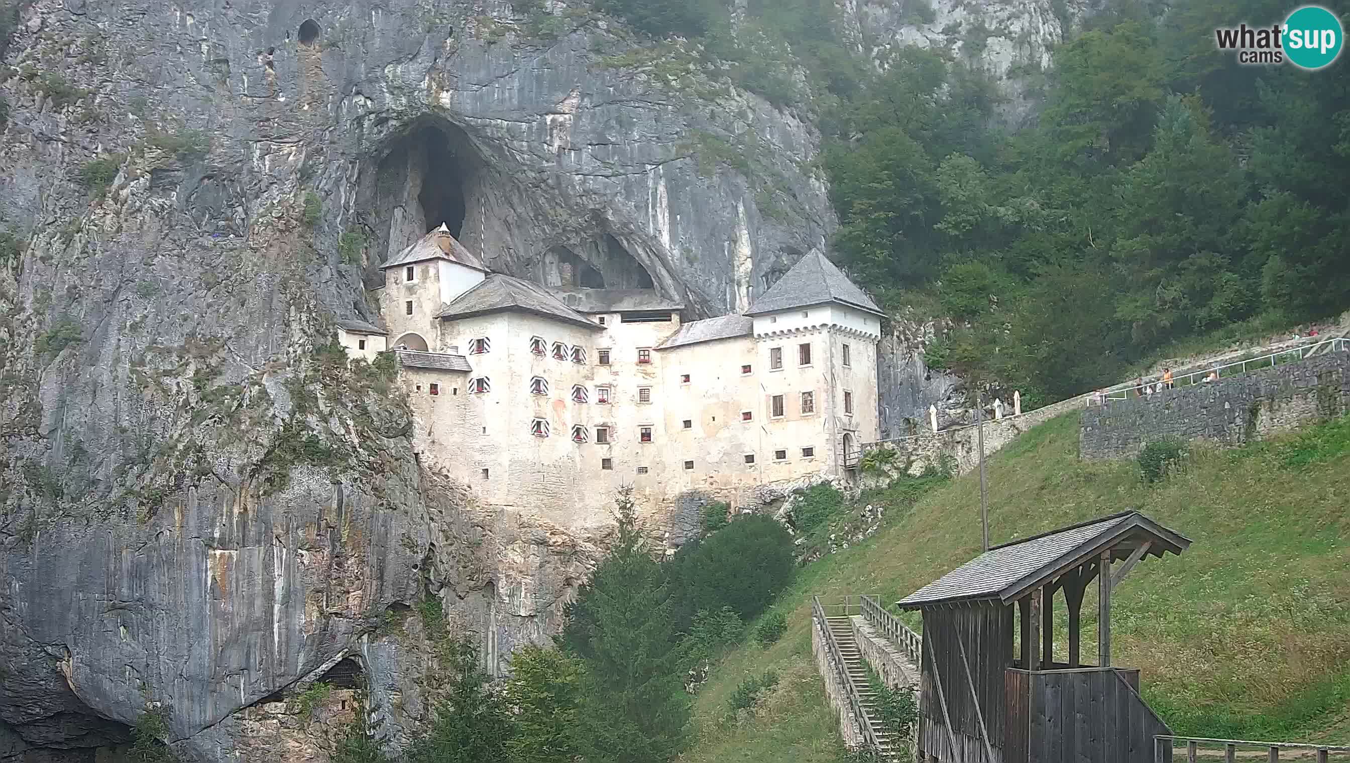Live Webcam Grad Predjama – Château de Predjama – Postojna – Slovénie