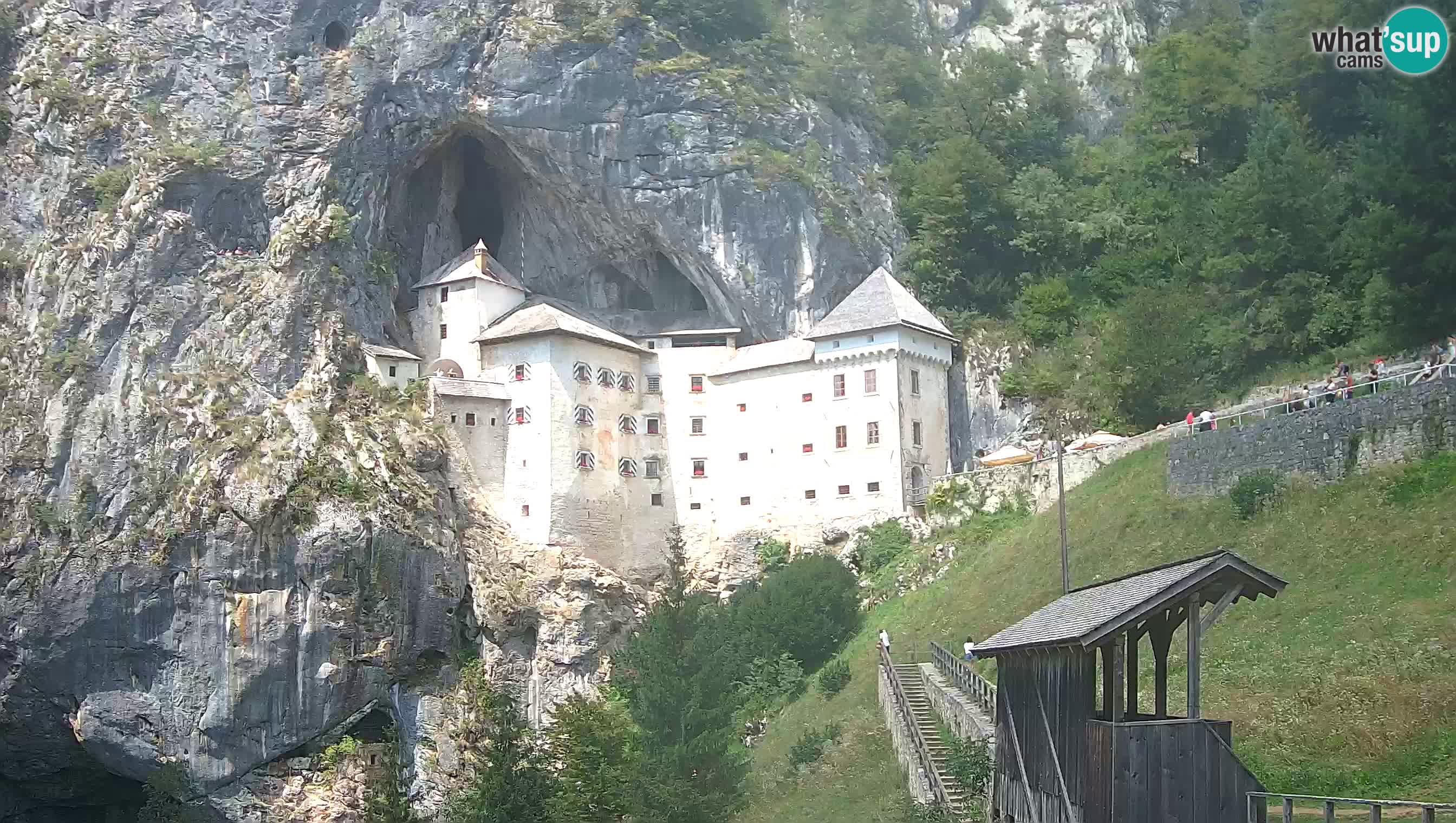 Live Webcam Grad Predjama – Château de Predjama – Postojna – Slovénie