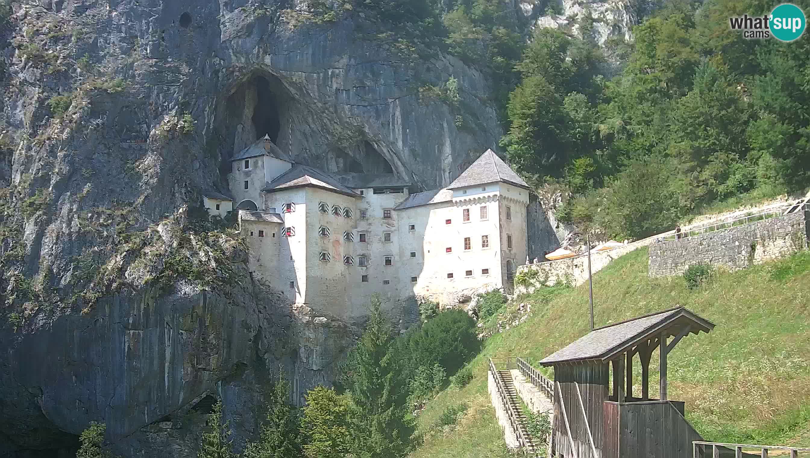 Web kamera Predjamski dvorac – Postojna – Slovenija