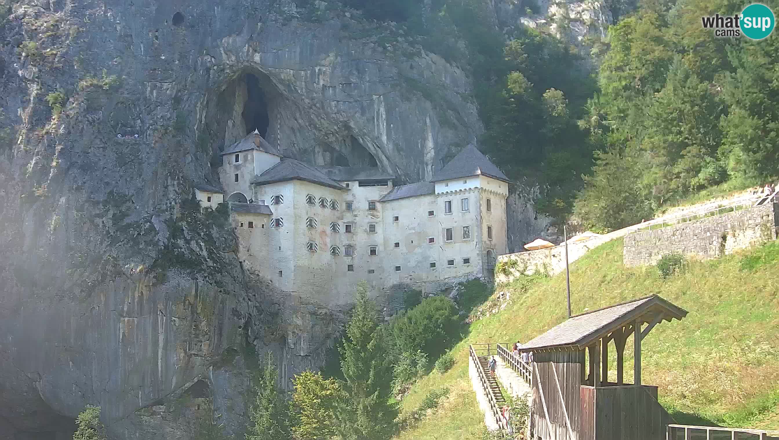 Live Webcam Predjamski grad – Predjama Castle – Postojna – Slovenia