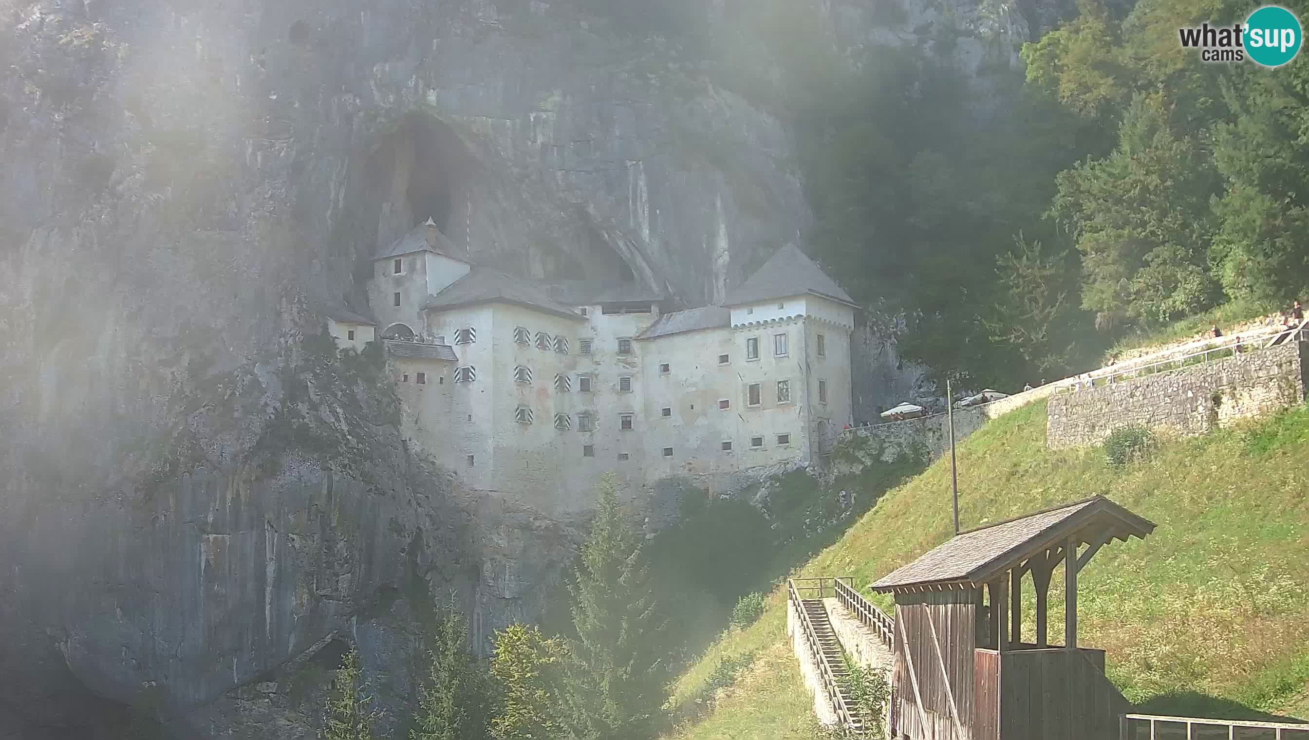 Live Webcam Castello di Predjama – Postumia – Slovenia