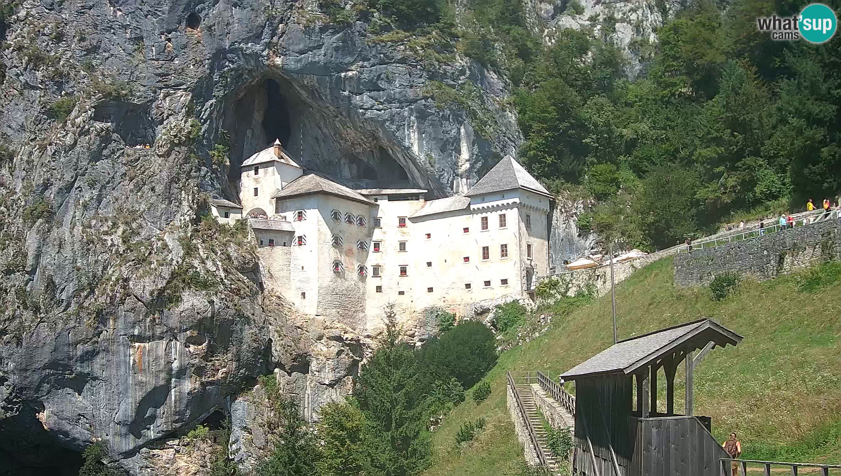 Live Webcam Grad Predjama – Château de Predjama – Postojna – Slovénie
