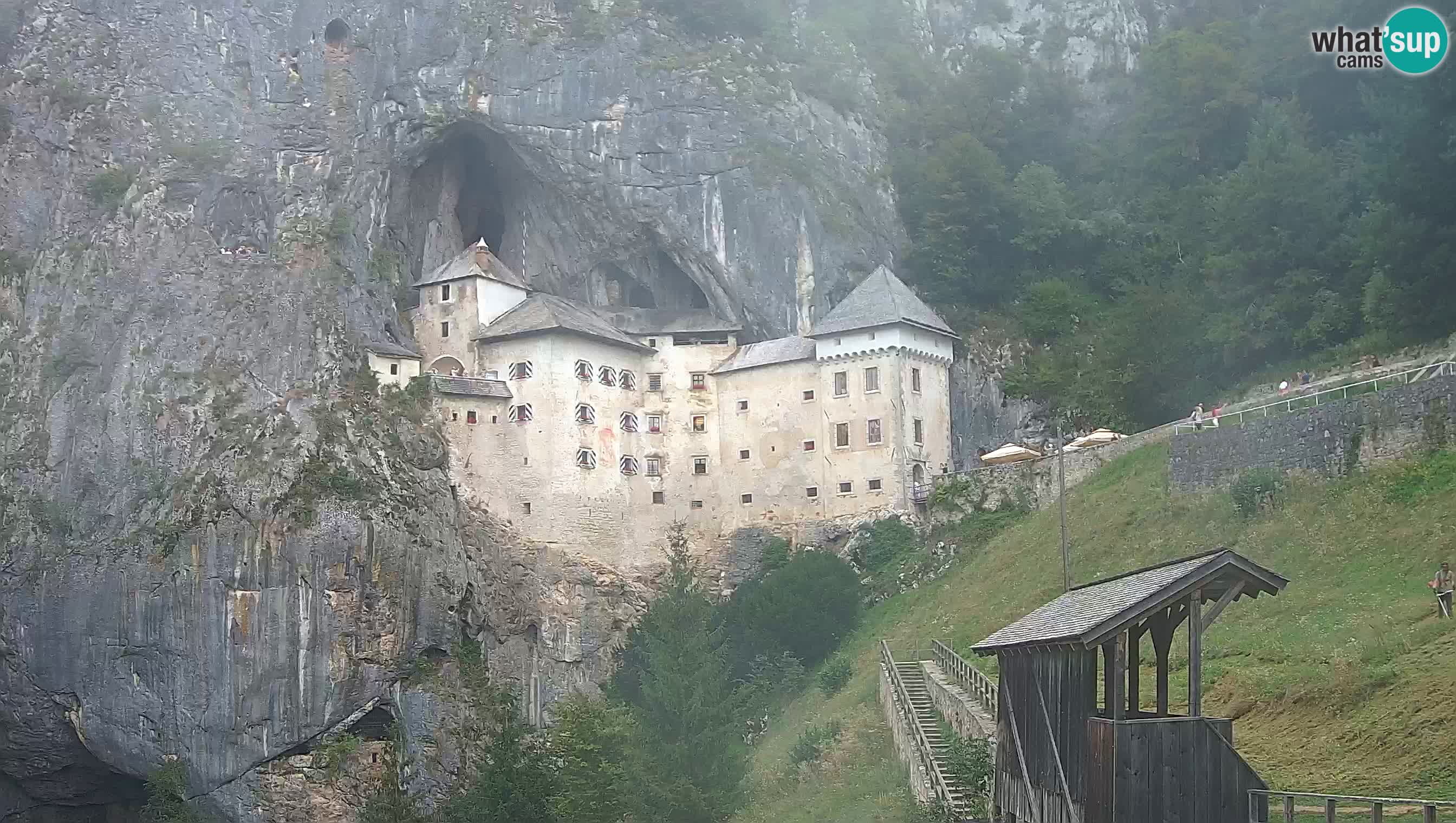 Live Webcam Grad Predjama – Château de Predjama – Postojna – Slovénie