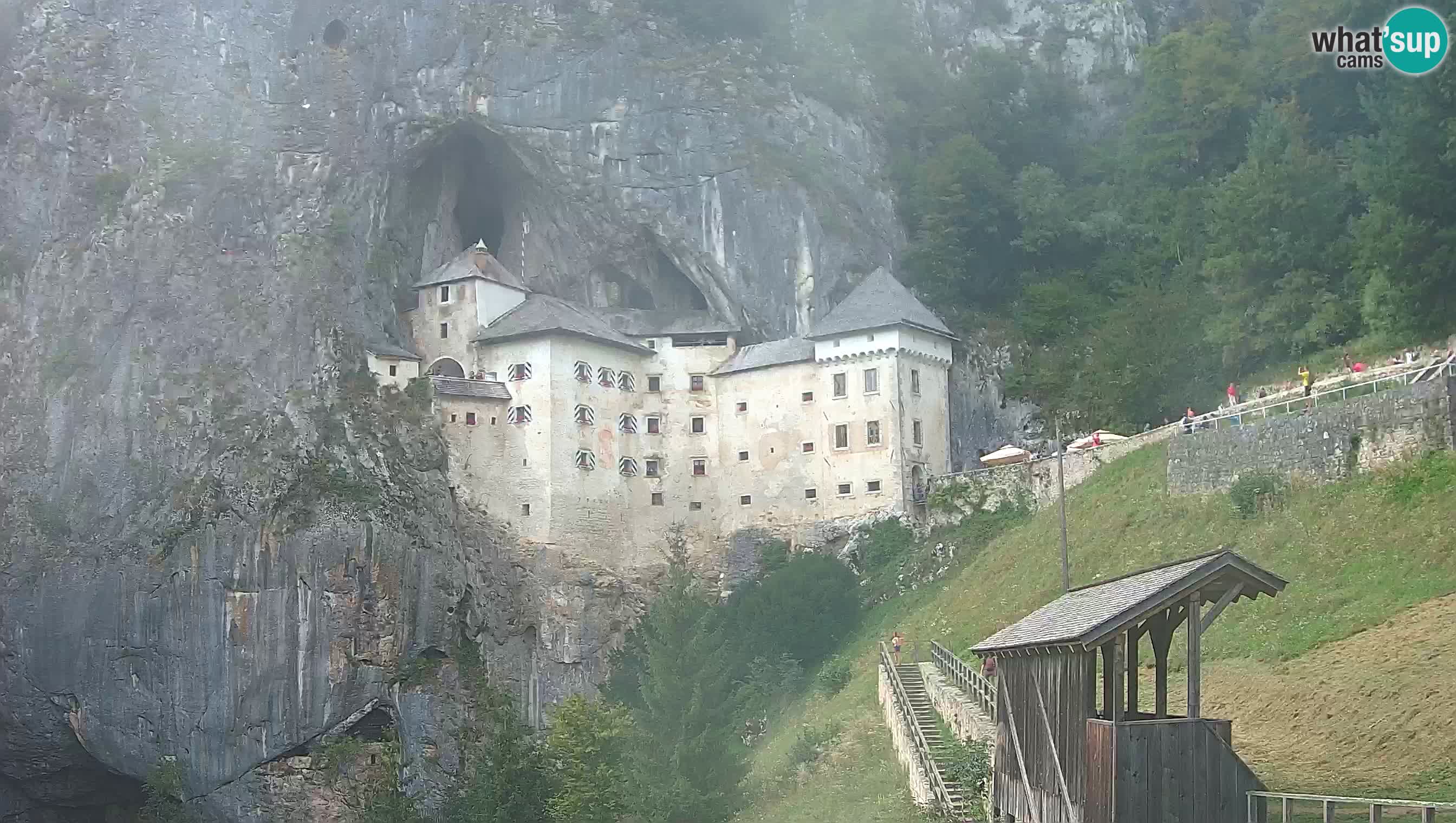 Live Webcam Höhlenburg Predjama – Postojna – Slowenien